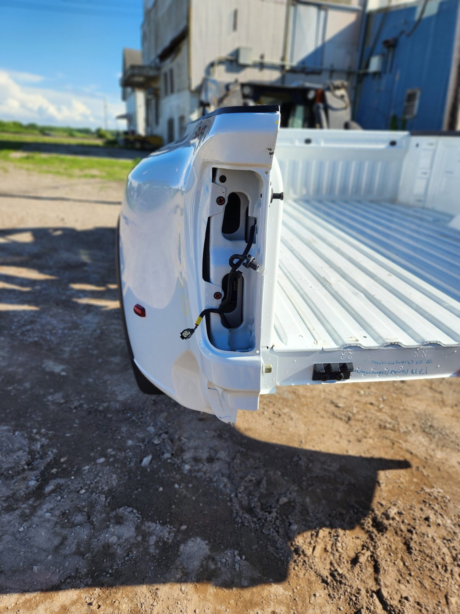 2019-2025 Chevrolet Silverado 3500 8' Dually Truck Bed - Image 19