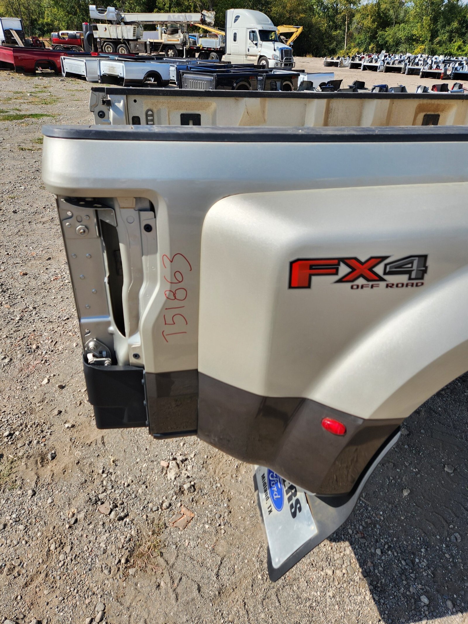 2017-2022 Ford Super Duty F350 F450 F550 8' Dually Bed - Image 9