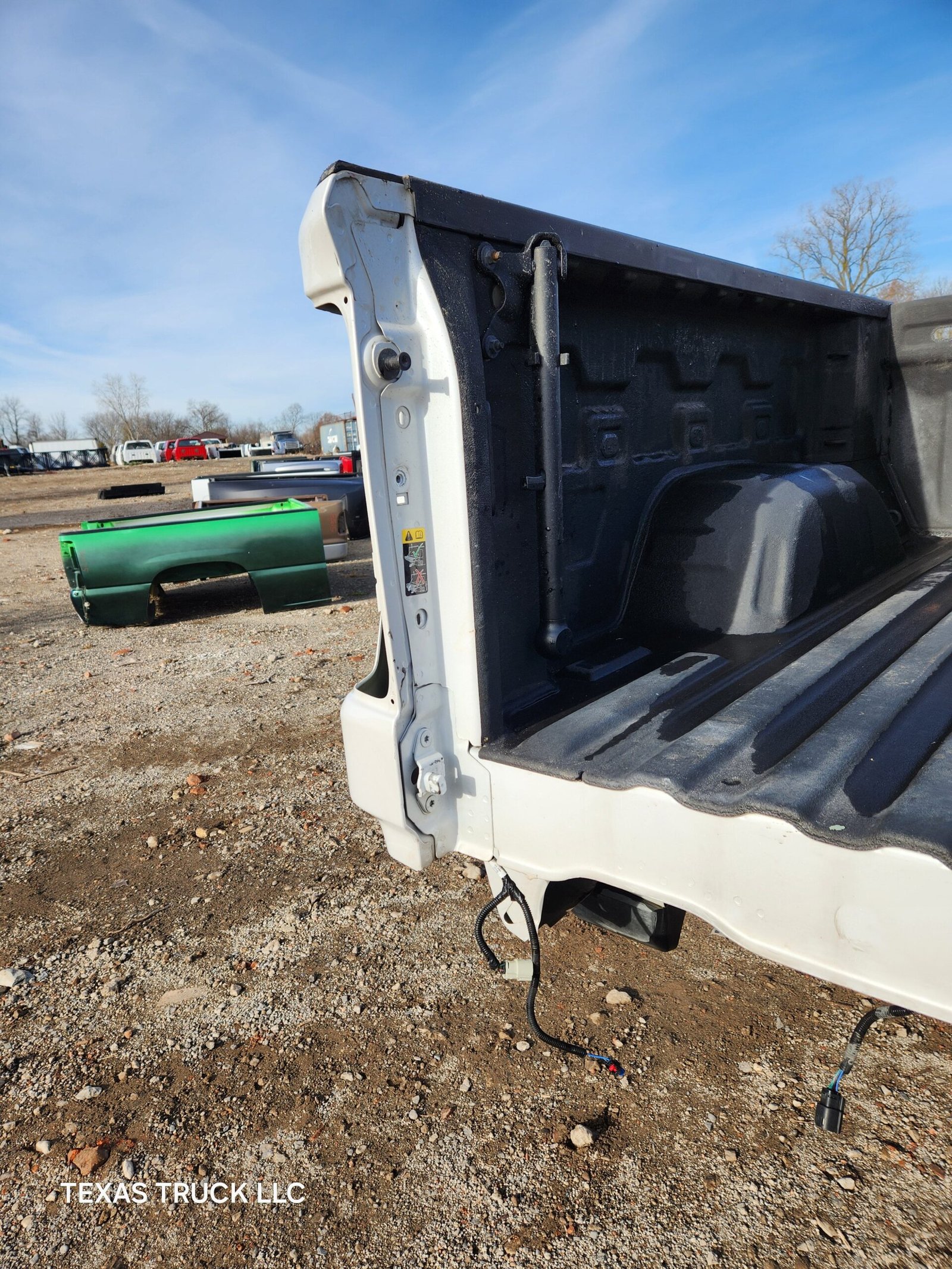 2019-2023 GMC Sierra 1500 5' 9" Short Truck Bed - Image 7