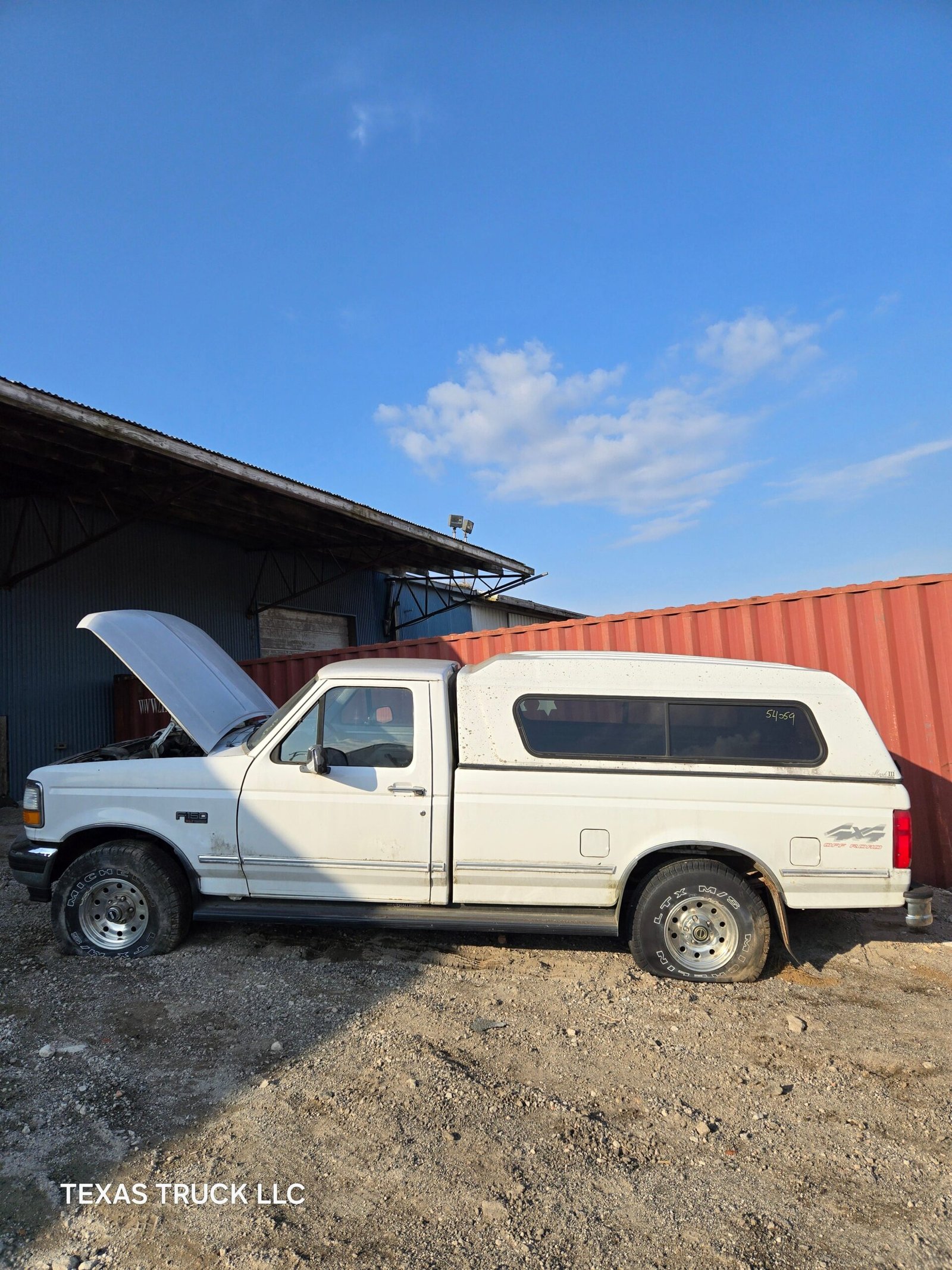 1995 Ford F150 Regular Cab 8' Long Bed OBS - FULL PART OUT - Image 2