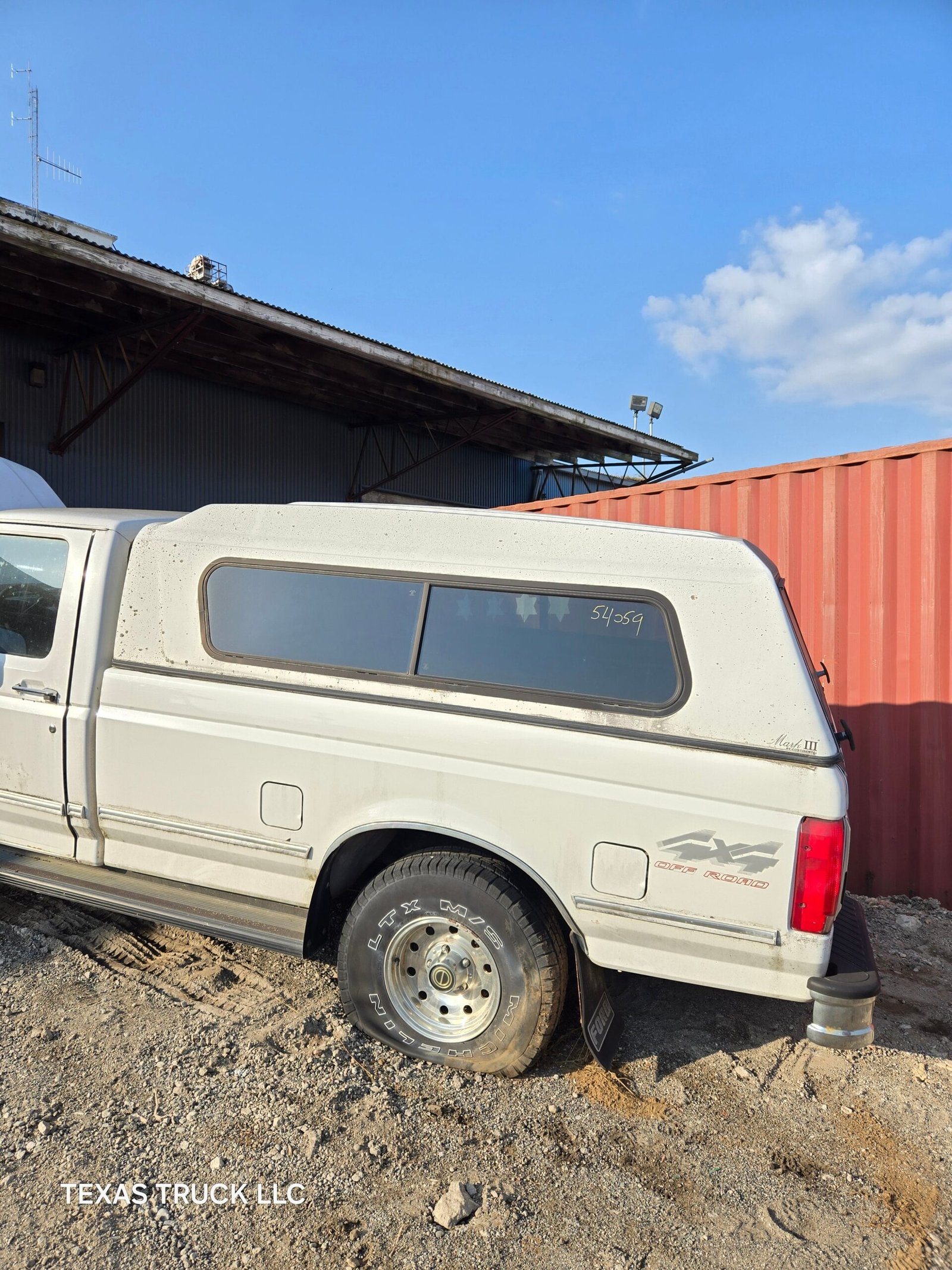 1995 Ford F150 Regular Cab 8' Long Bed OBS - FULL PART OUT - Image 4