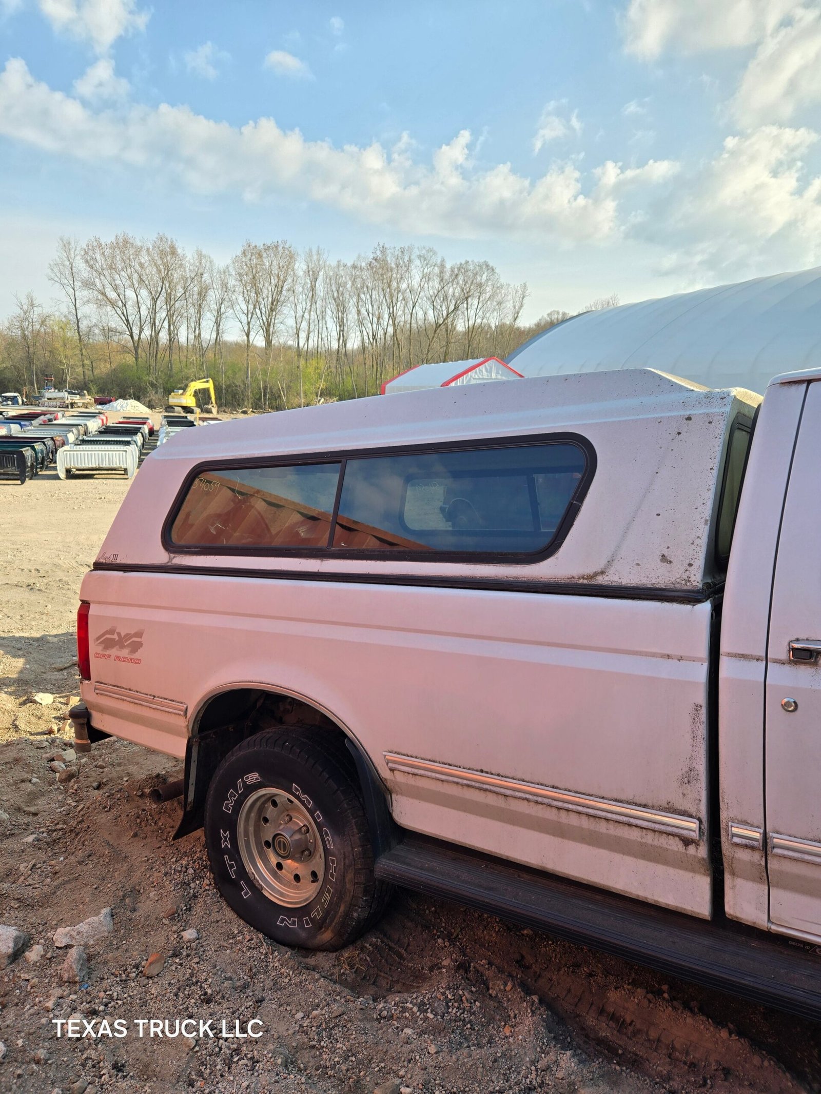 1995 Ford F150 Regular Cab 8' Long Bed OBS - FULL PART OUT - Image 12