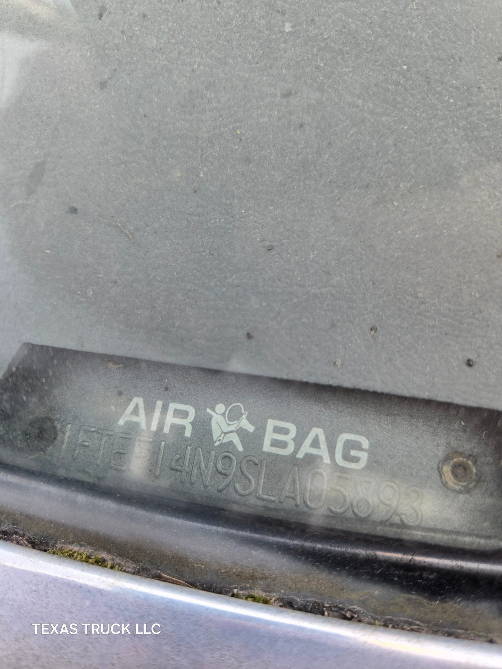 1995 Ford F150 Regular Cab 8' Long Bed OBS - FULL PART OUT - Image 14