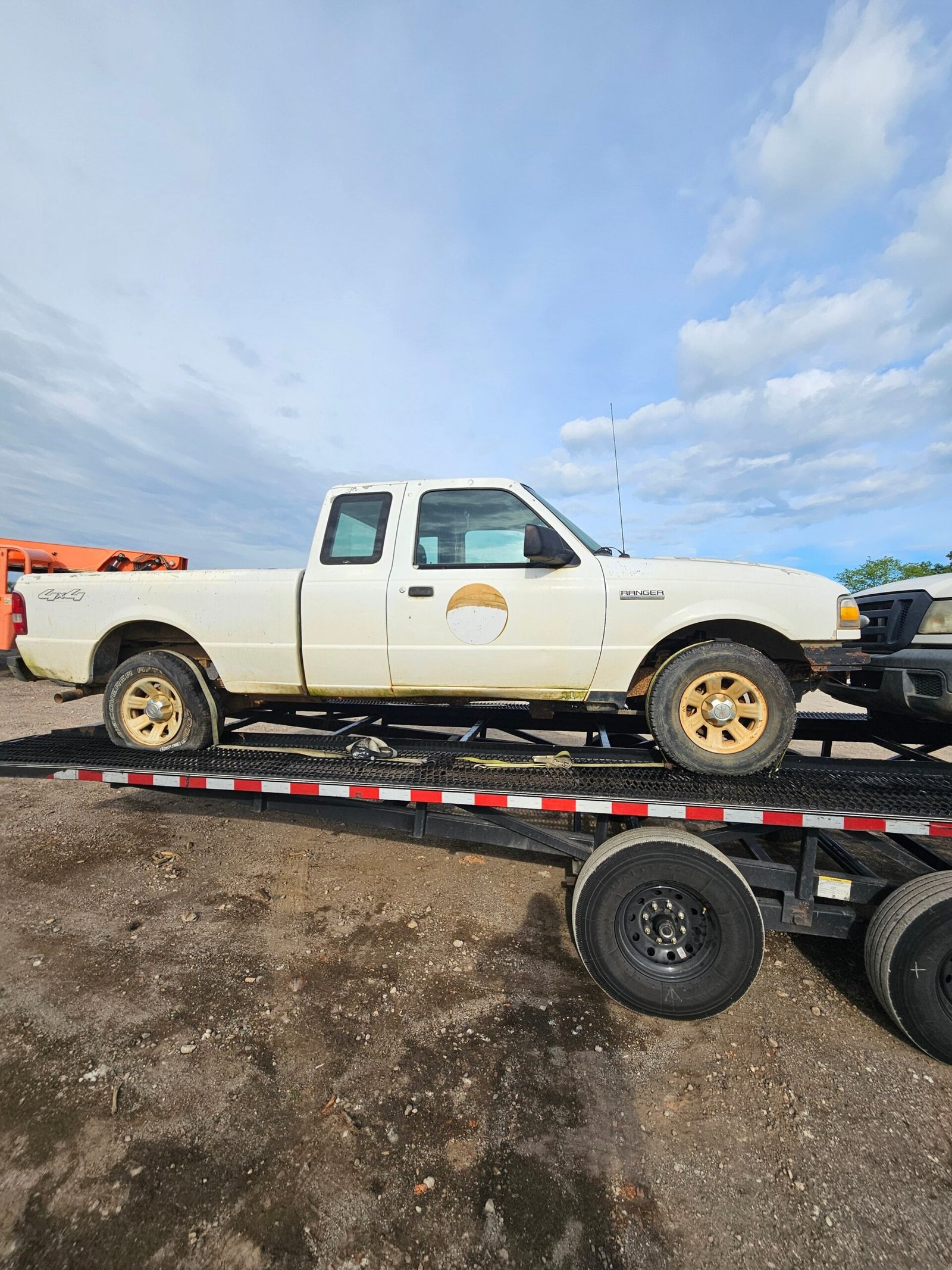 2007 Ford Ranger Extended Cab 6' Short Bed 4x4 - FULL PART OUT
