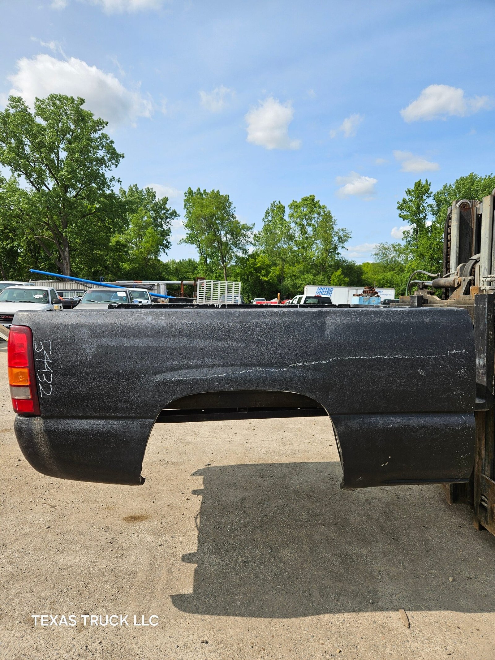1999-2007 Chevrolet Silverado / GMC Sierra 6' 6" Short Truck Bed