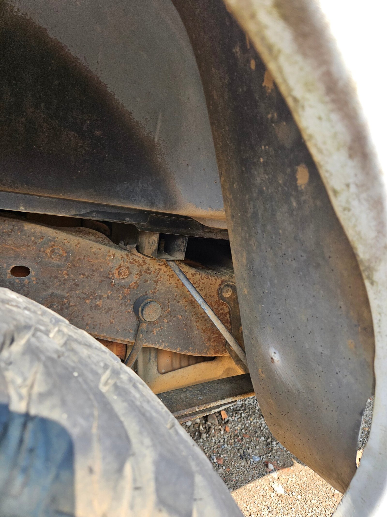 1994 Ford Ranger Extended Cab 6' Short Bed - FULL PART OUT - Image 6