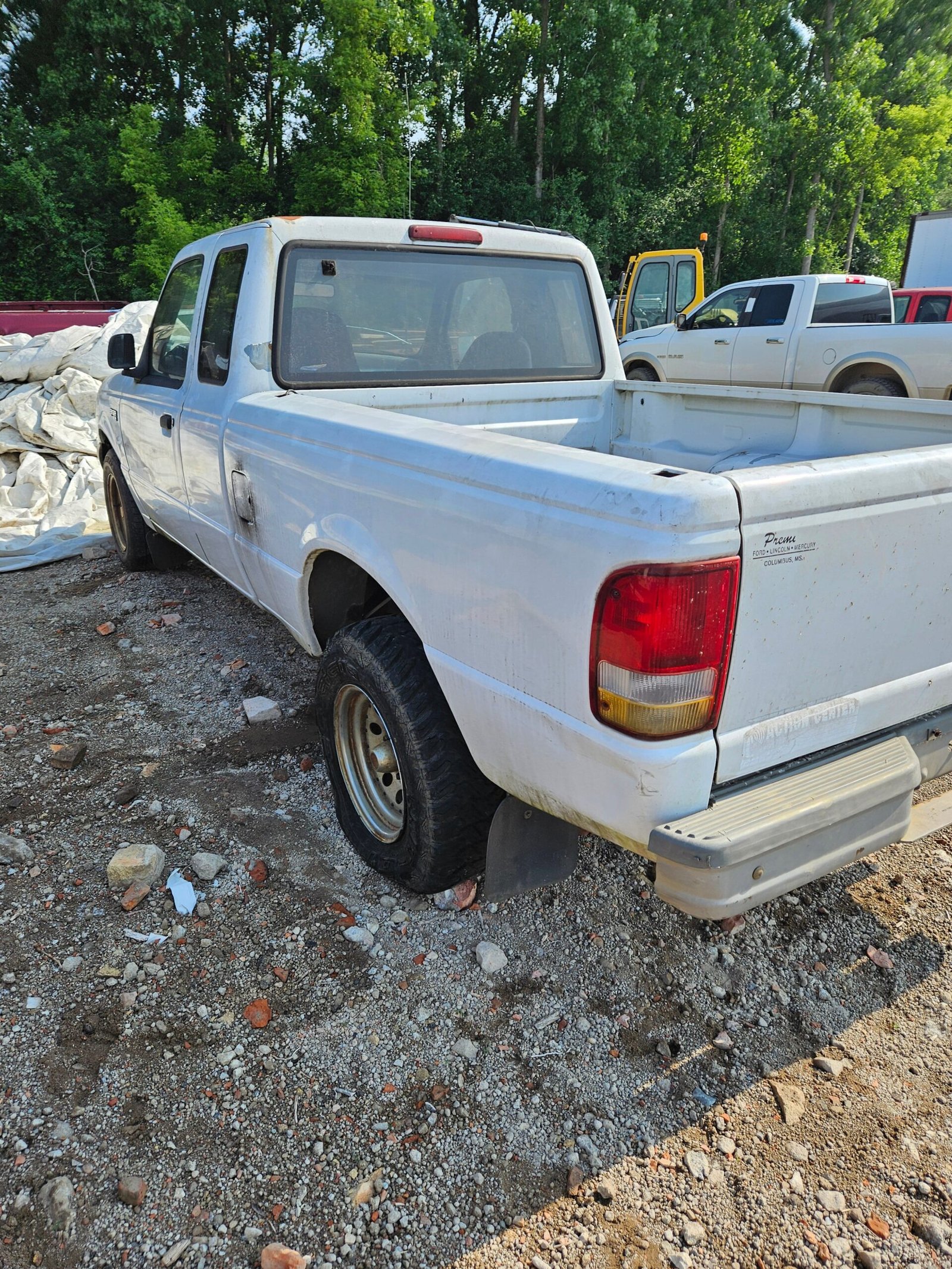 1994 Ford Ranger Extended Cab 6' Short Bed - FULL PART OUT - Image 2