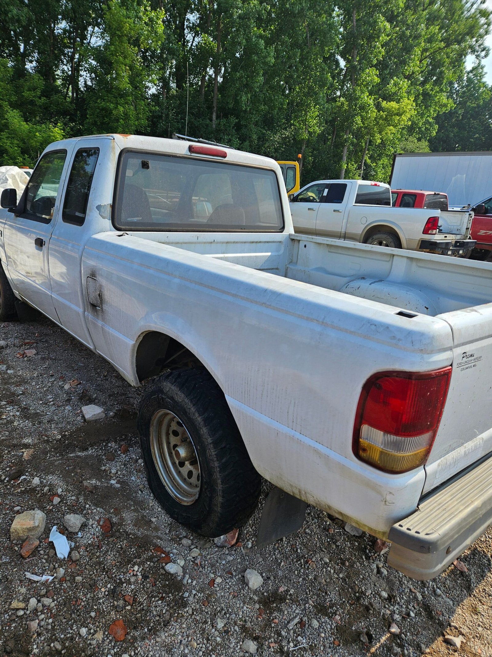 1994 Ford Ranger Extended Cab 6' Short Bed - FULL PART OUT - Image 8