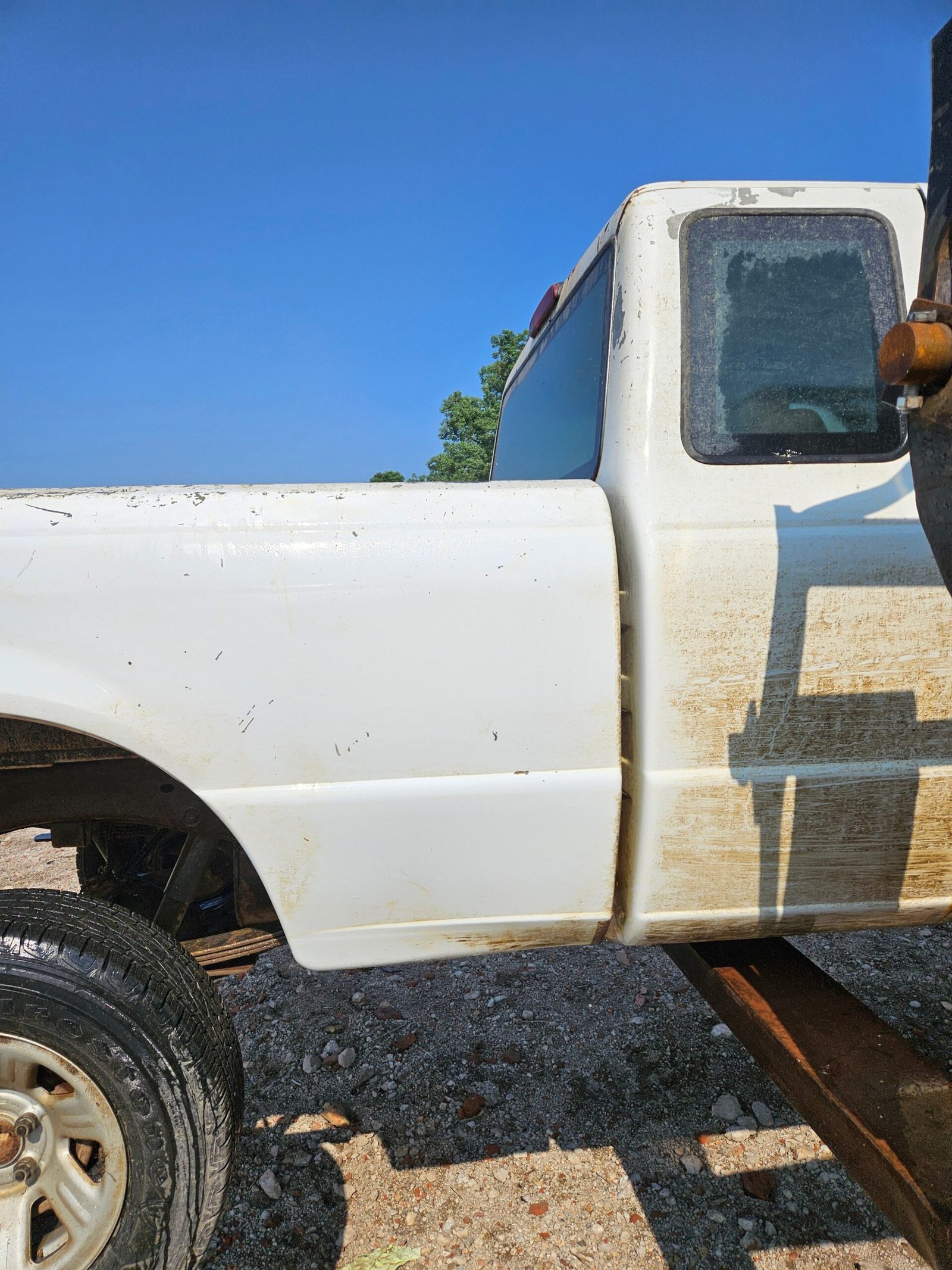 2007 Ford Ranger Extended Cab 6' Short Bed 4x4 - FULL PART OUT - Image 5