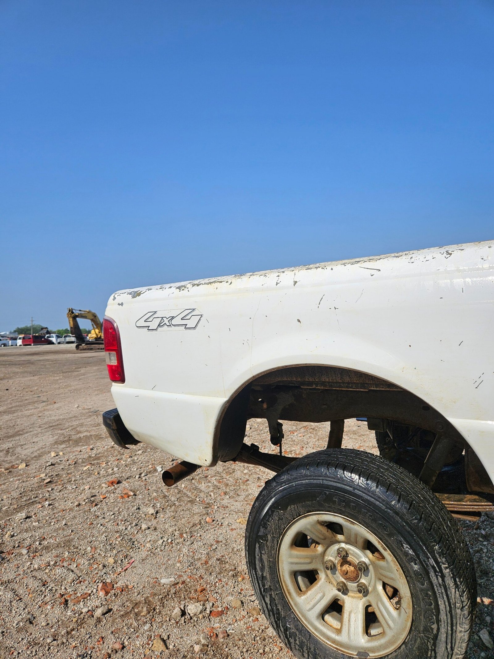 2007 Ford Ranger Extended Cab 6' Short Bed 4x4 - FULL PART OUT - Image 6