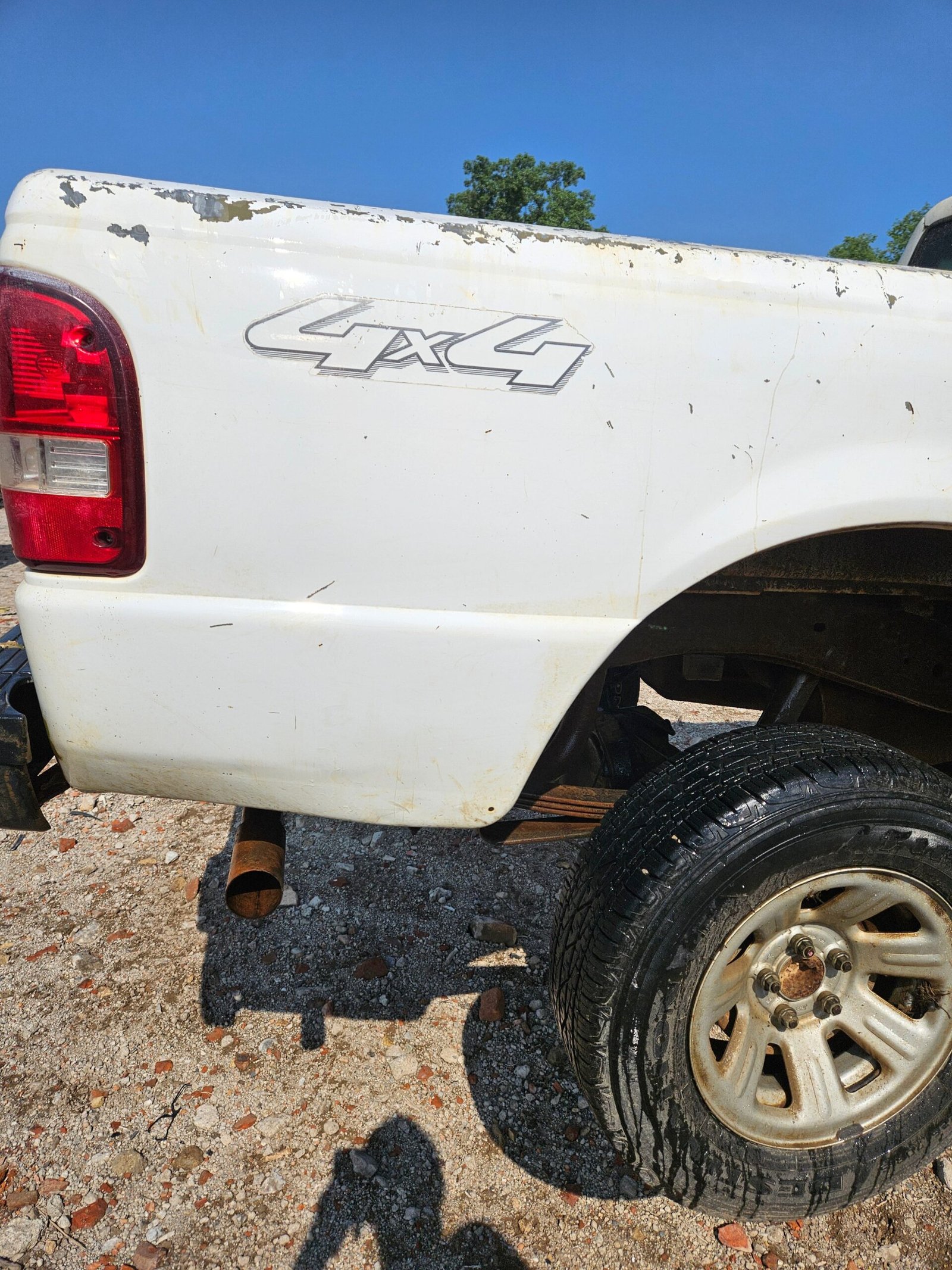 2007 Ford Ranger Extended Cab 6' Short Bed 4x4 - FULL PART OUT - Image 7