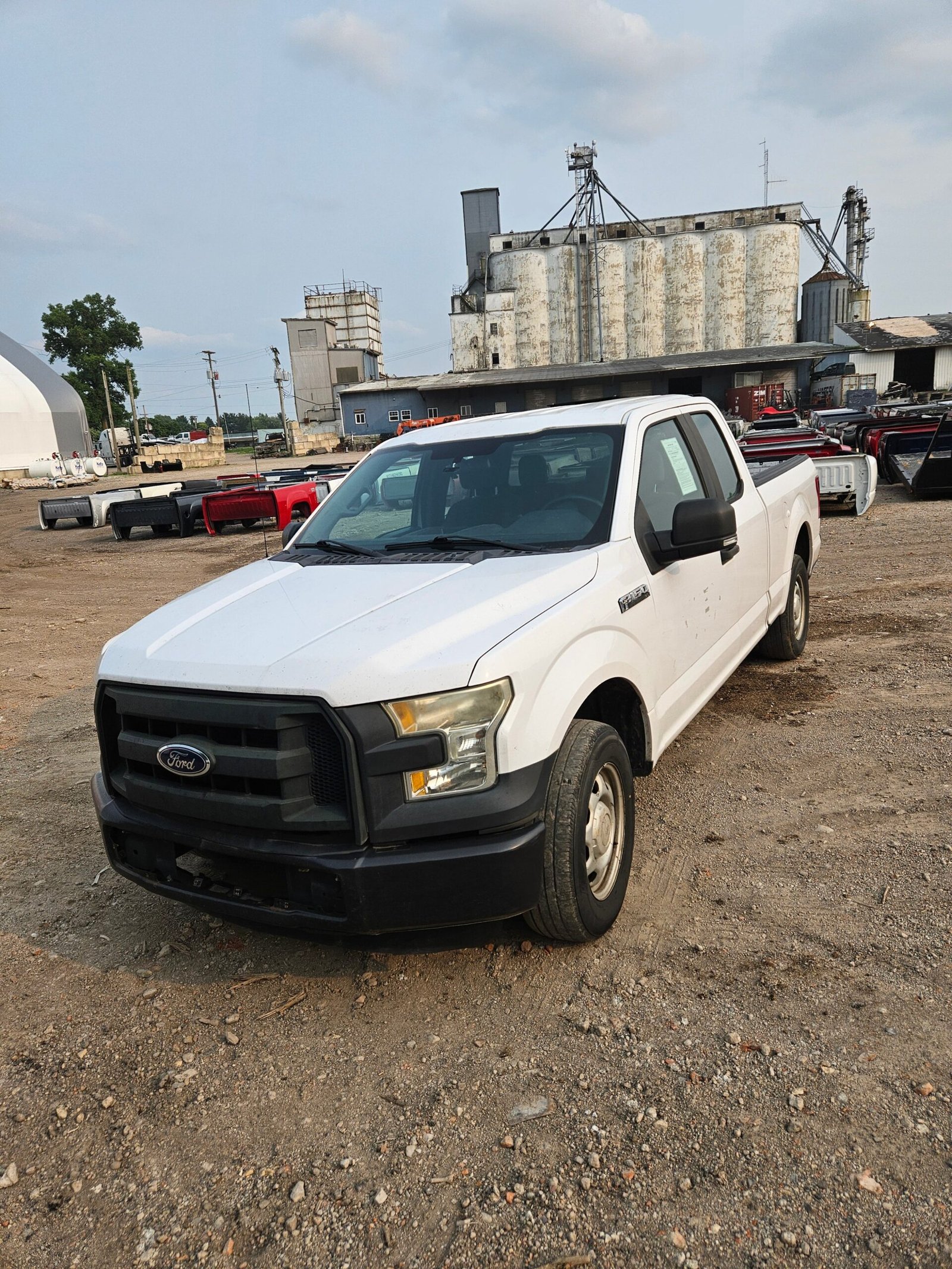2015 Ford F-150 Extended Cab 6.5' Bed 4 Door - FULL PART OUT - Image 9