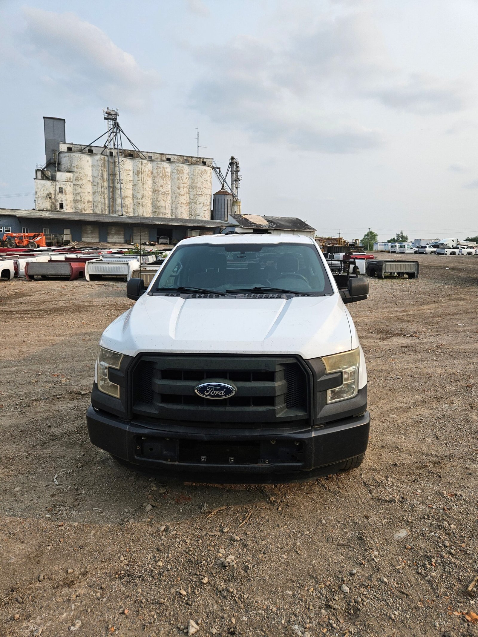 2015 Ford F-150 Extended Cab 6.5' Bed 4 Door - FULL PART OUT - Image 5