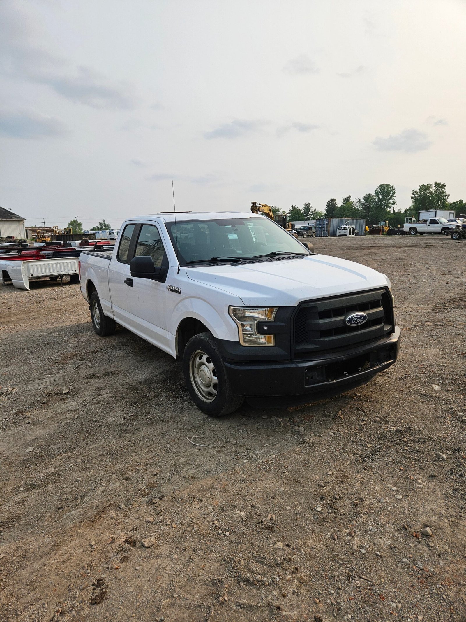 2015 Ford F-150 Extended Cab 6.5' Bed 4 Door - FULL PART OUT - Image 2