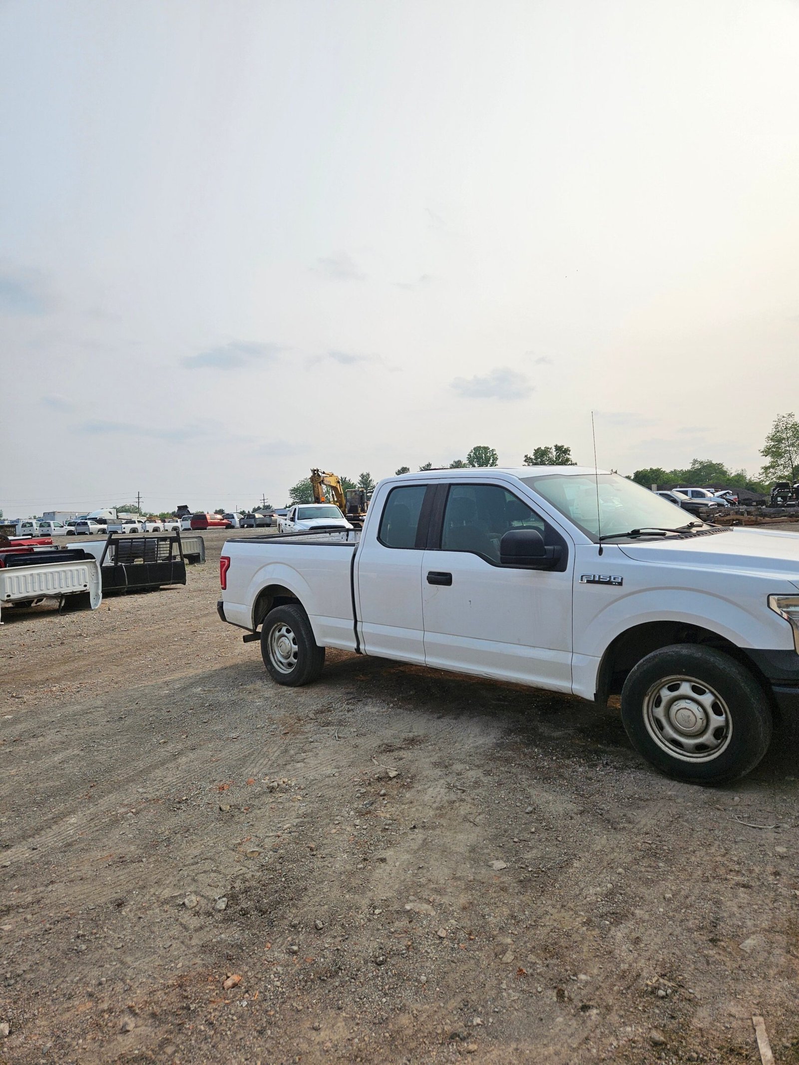 2015 Ford F-150 Extended Cab 6.5' Bed 4 Door - FULL PART OUT - Image 11