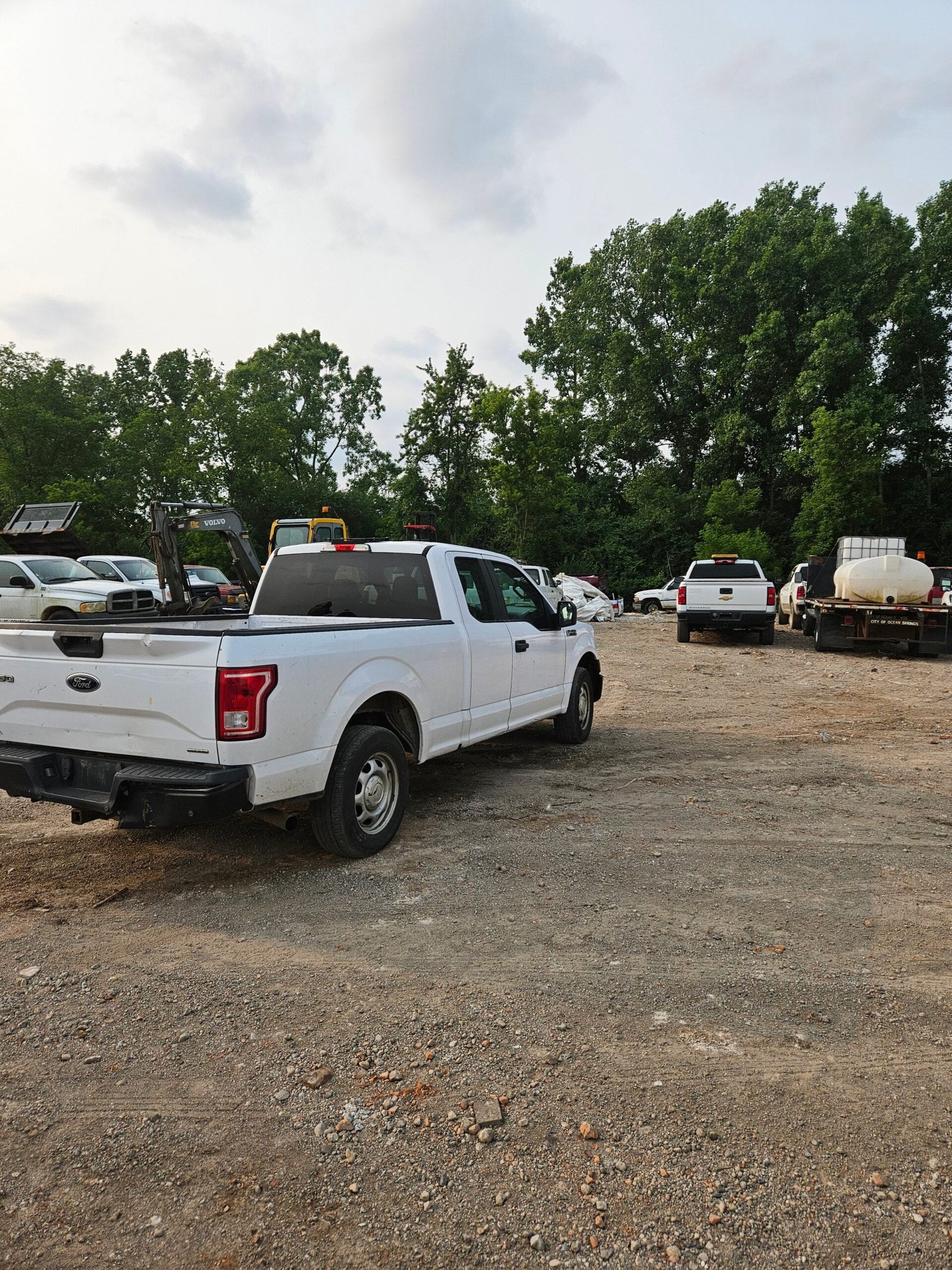 2015 Ford F-150 Extended Cab 6.5' Bed 4 Door - FULL PART OUT - Image 7