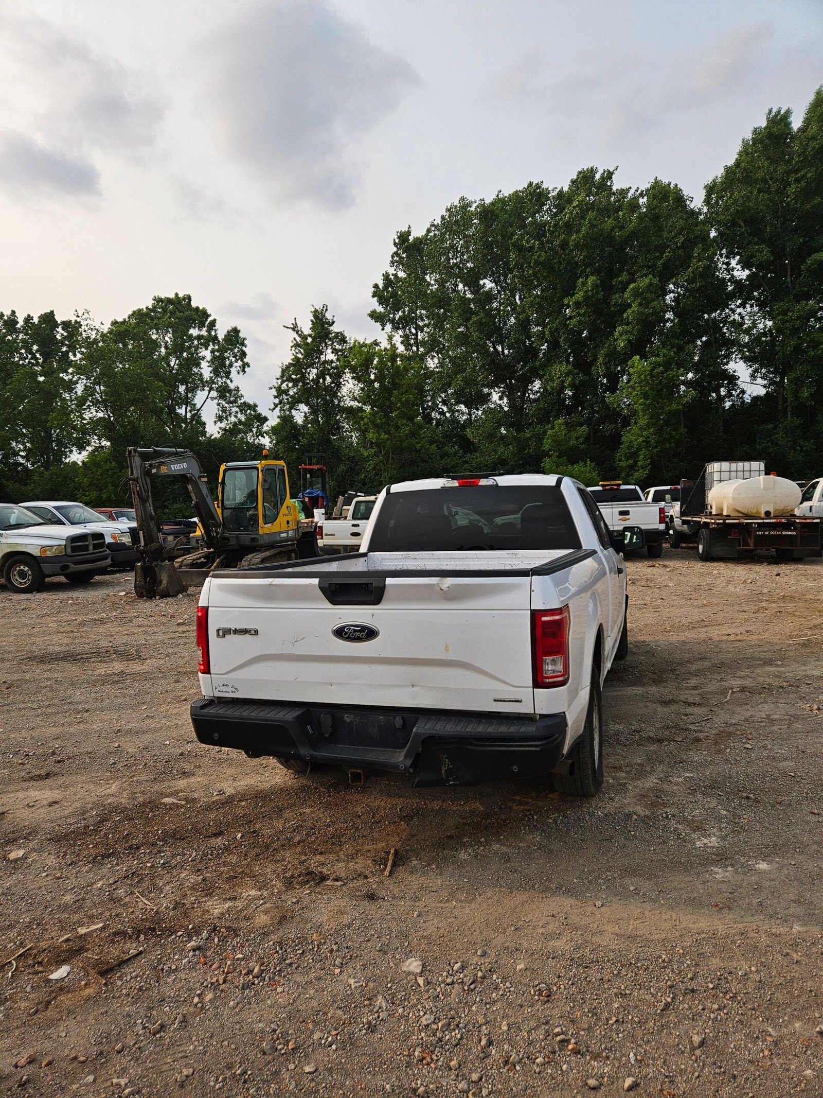 2015 Ford F-150 Extended Cab 6.5' Bed 4 Door - FULL PART OUT - Image 8