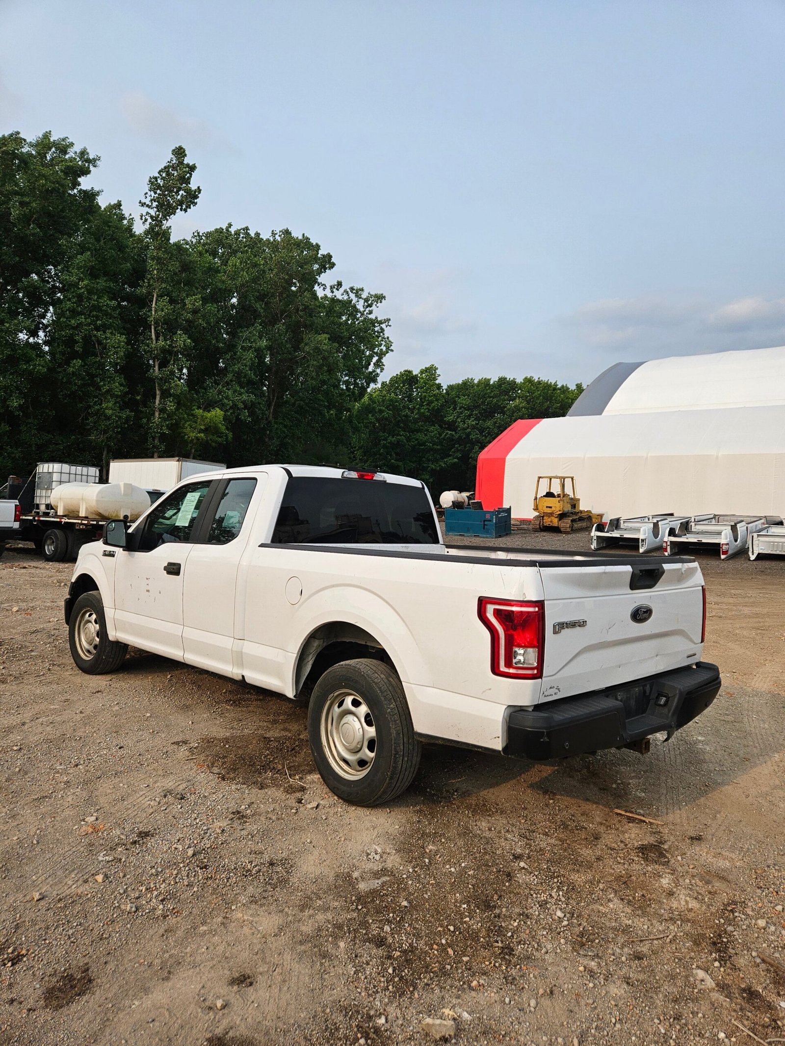 2015 Ford F-150 Extended Cab 6.5' Bed 4 Door - FULL PART OUT - Image 4