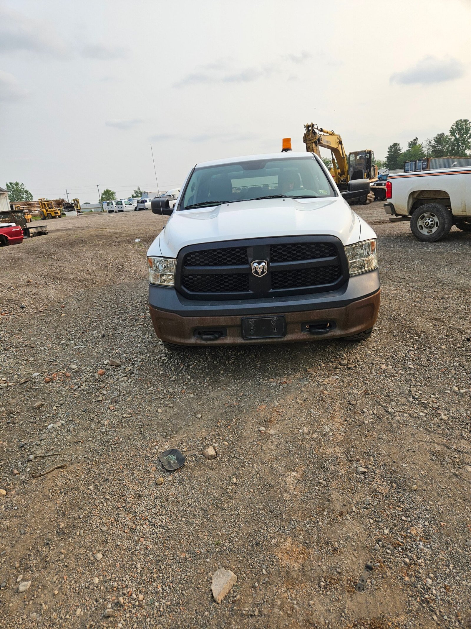 2016 Dodge Ram 4x4 1500 Crew Cab Short Bed 4th gen - FULL PART OUT - Image 7