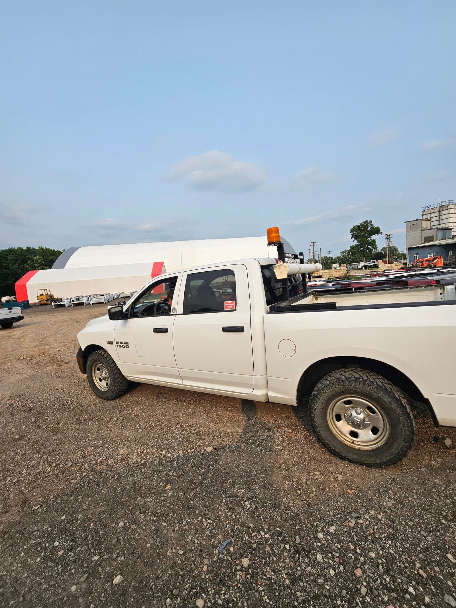 2016 Dodge Ram 4x4 1500 Crew Cab Short Bed 4th gen - FULL PART OUT - Image 12