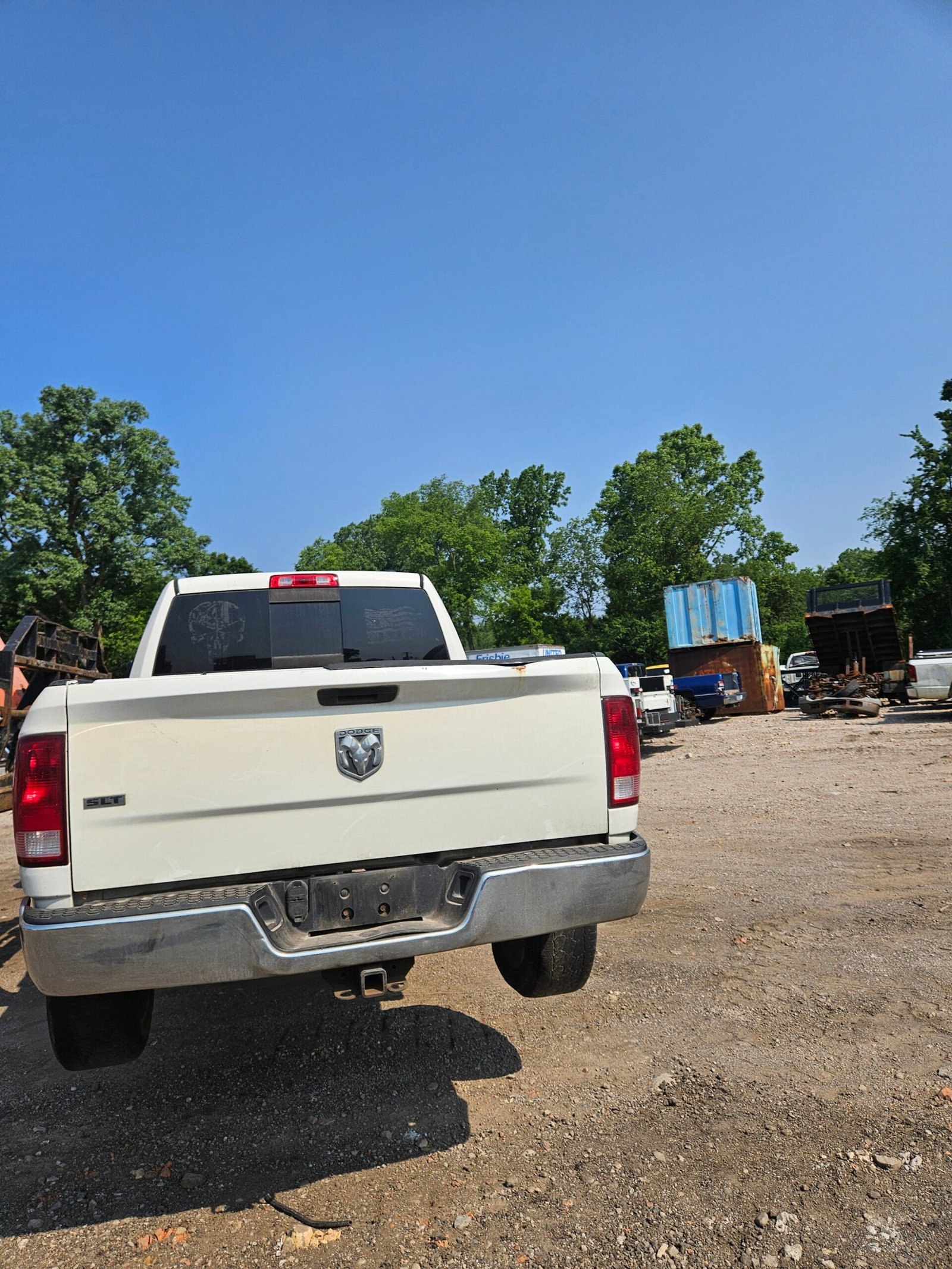 2009 Dodge Ram 2x4 1500 Crew Cab 6.4' Short Bed 4th gen - FULL PART OUT - Image 9
