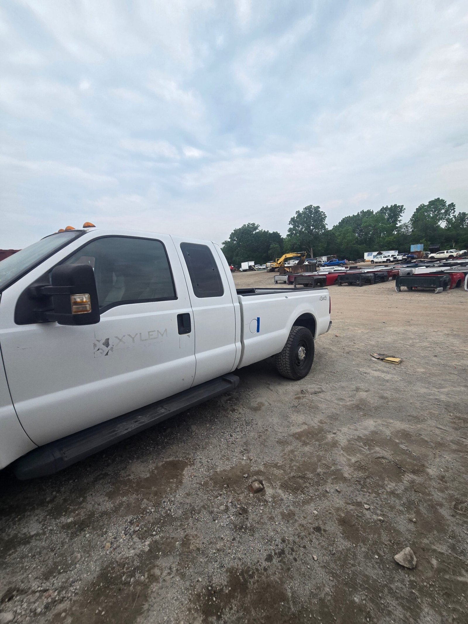 2010 Ford F-250 Extended Cab Long Bed Super Duty 4x4 - FULL PART OUT - Image 10