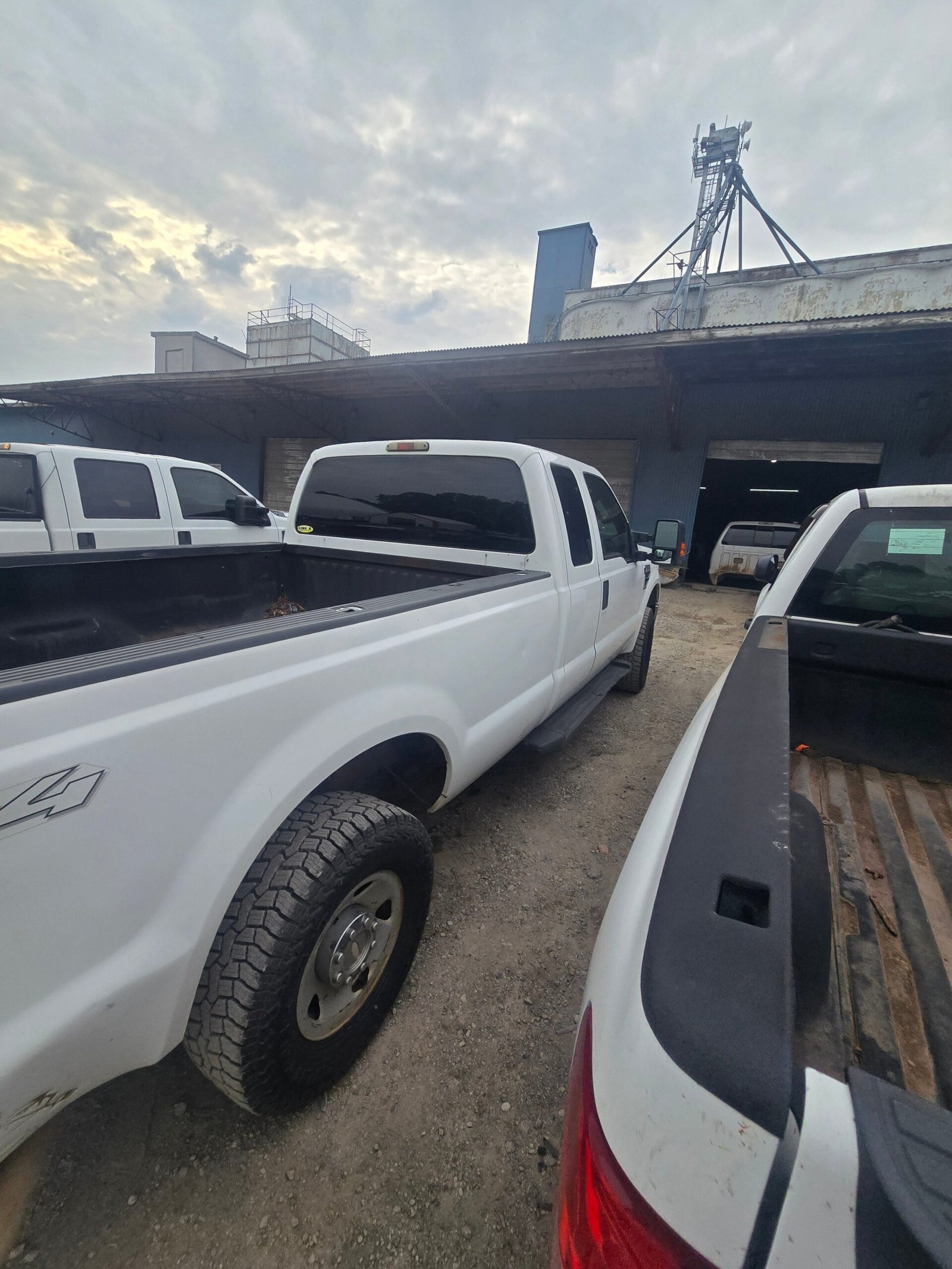 2010 Ford F-250 Extended Cab Long Bed Super Duty 4x4 - FULL PART OUT - Image 20