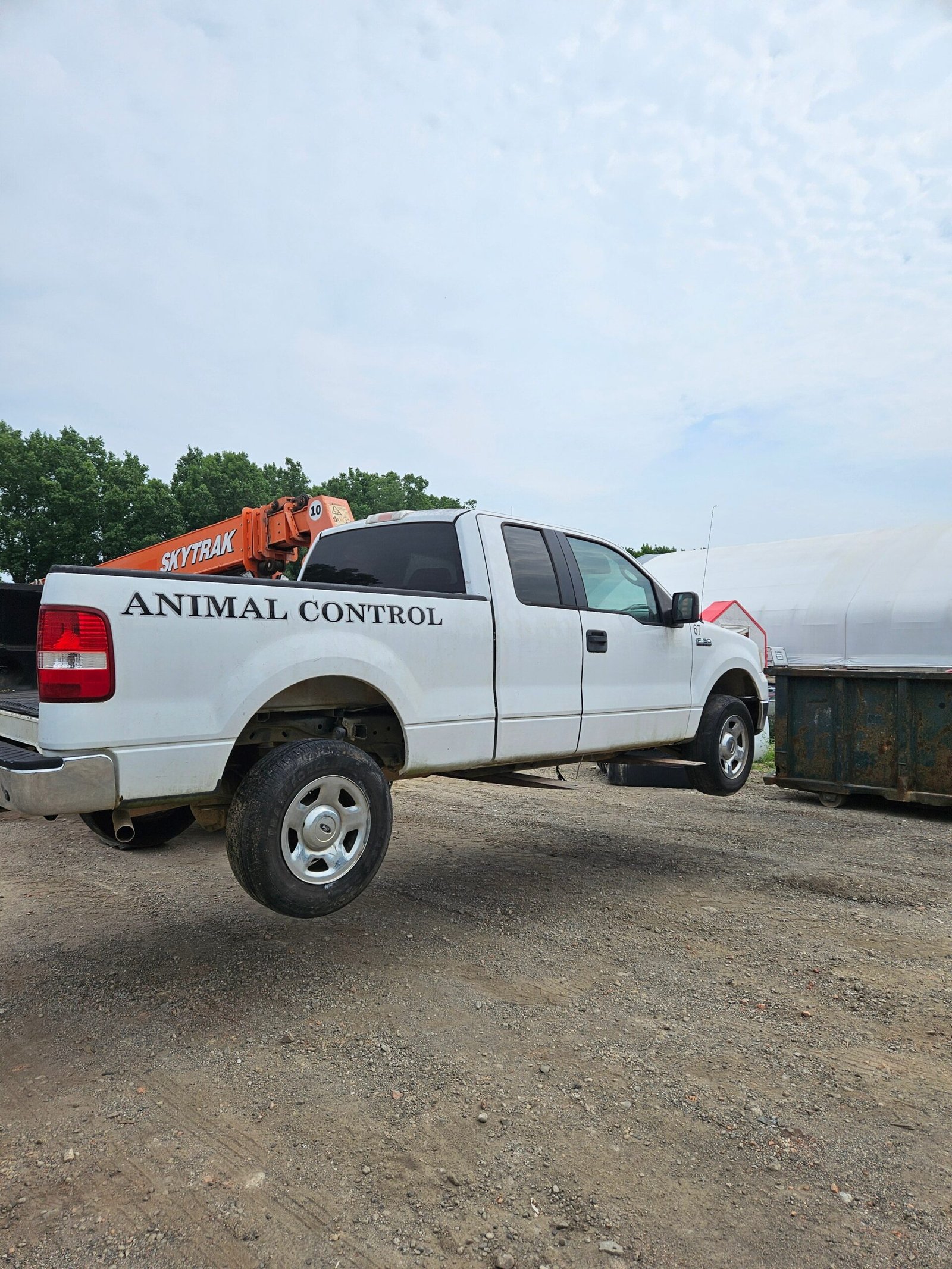 2006 Ford F-150 Extended Cab 6.5' Short Bed 2x4 4 Door - FULL PART OUT - Image 3