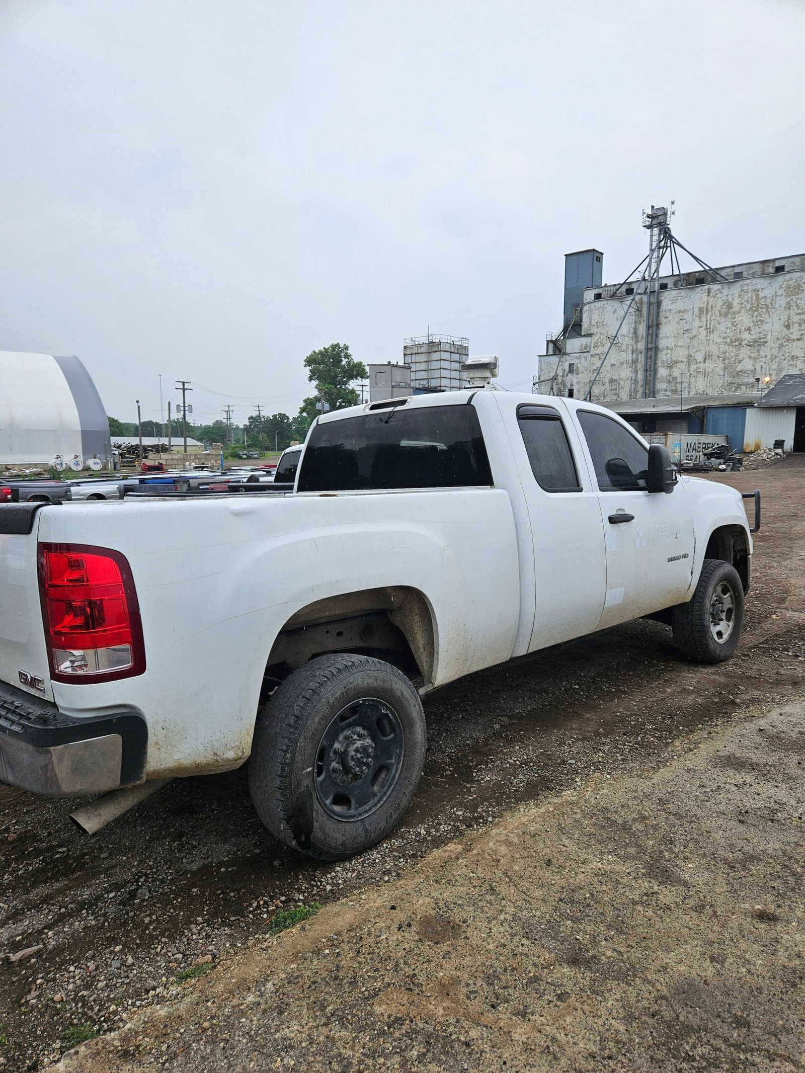 2011 GMC Sierra 2500HD 4x4 Extended Cab Long Bed 8' - FULL PART OUT - Image 8