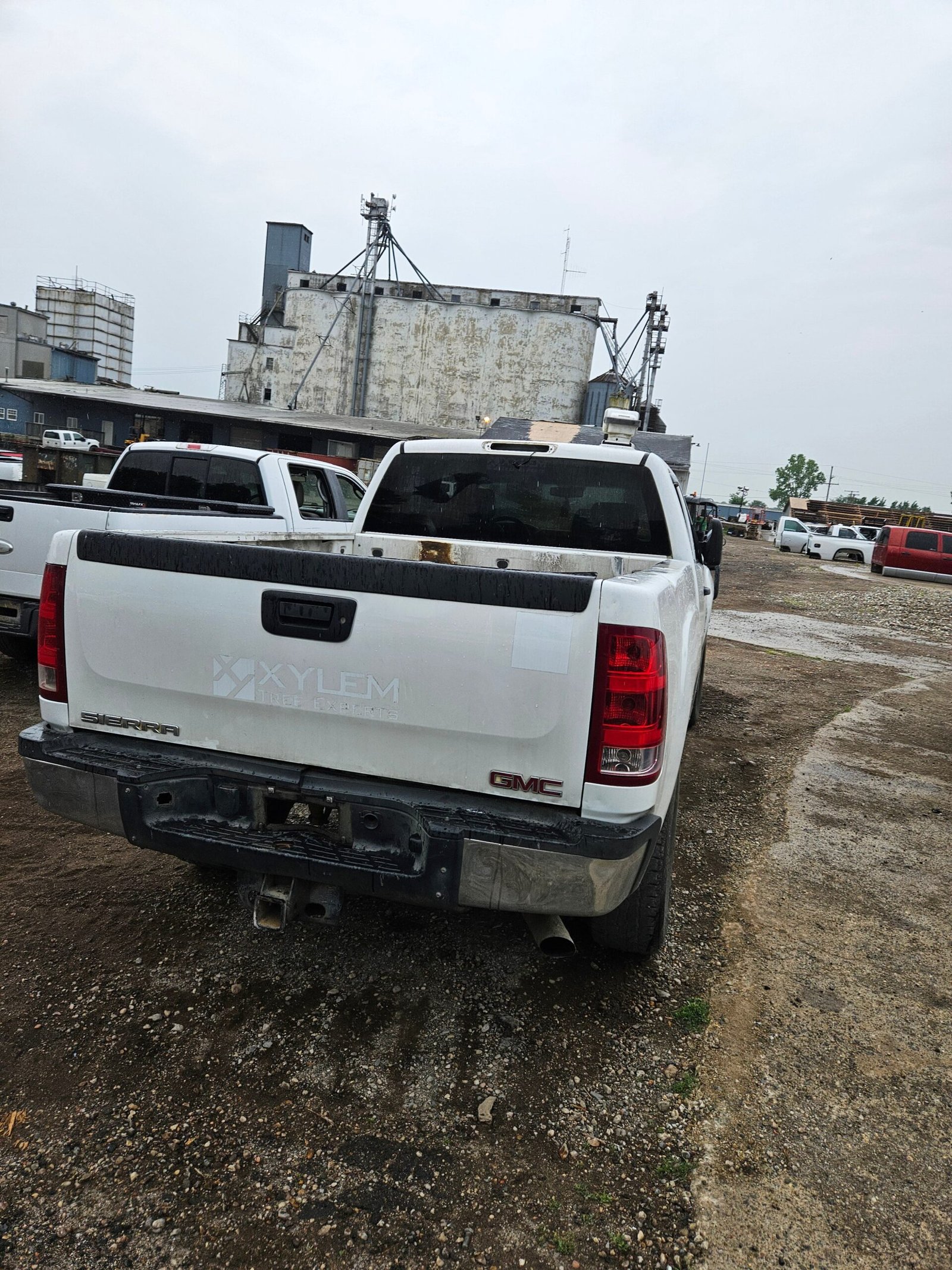 2011 GMC Sierra 2500HD 4x4 Extended Cab Long Bed 8' - FULL PART OUT - Image 10