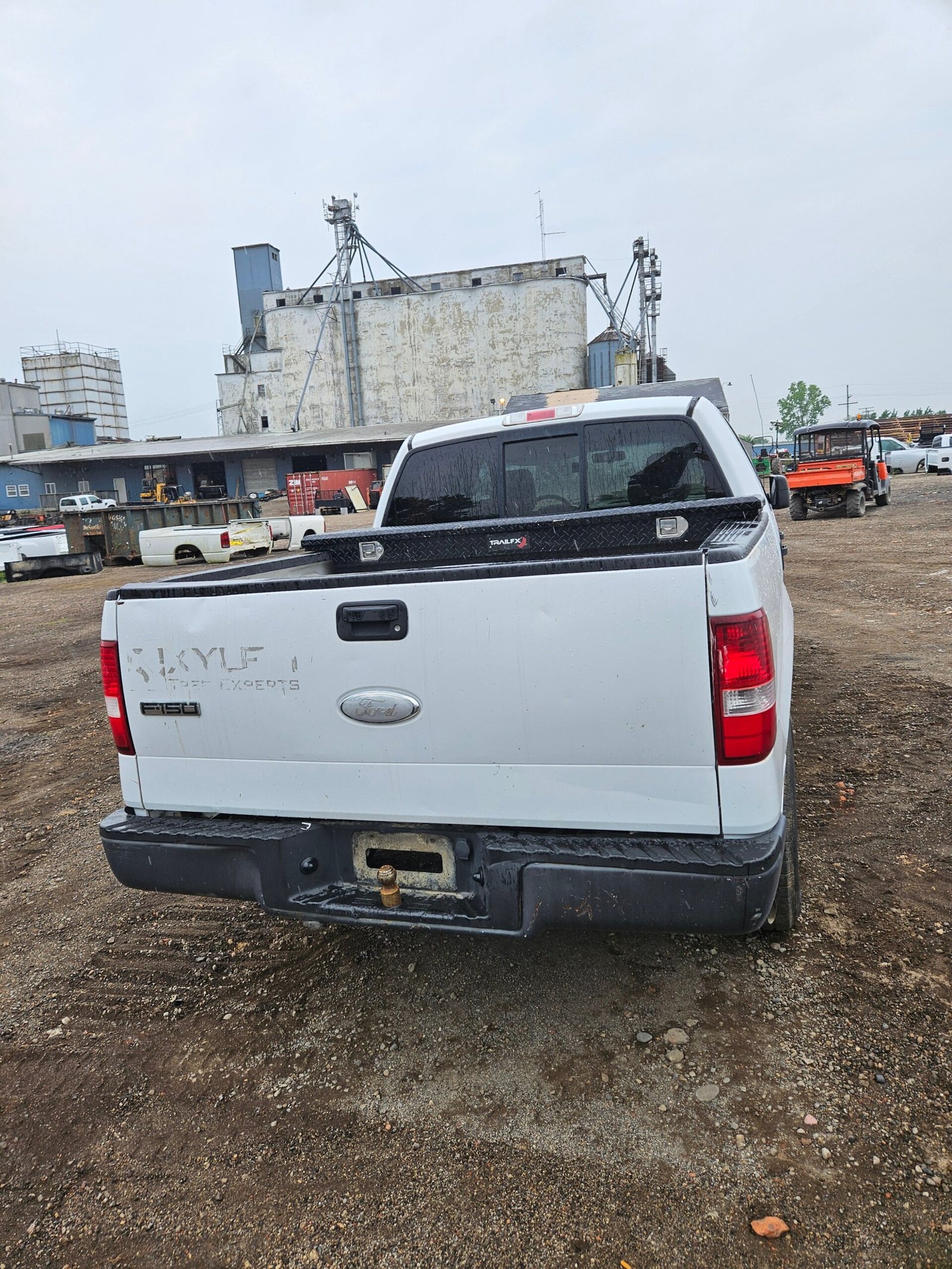 2008 Ford F-150 Crew Cab 5.5' Short Bed 4x4 4 Door - FULL PART OUT - Image 13