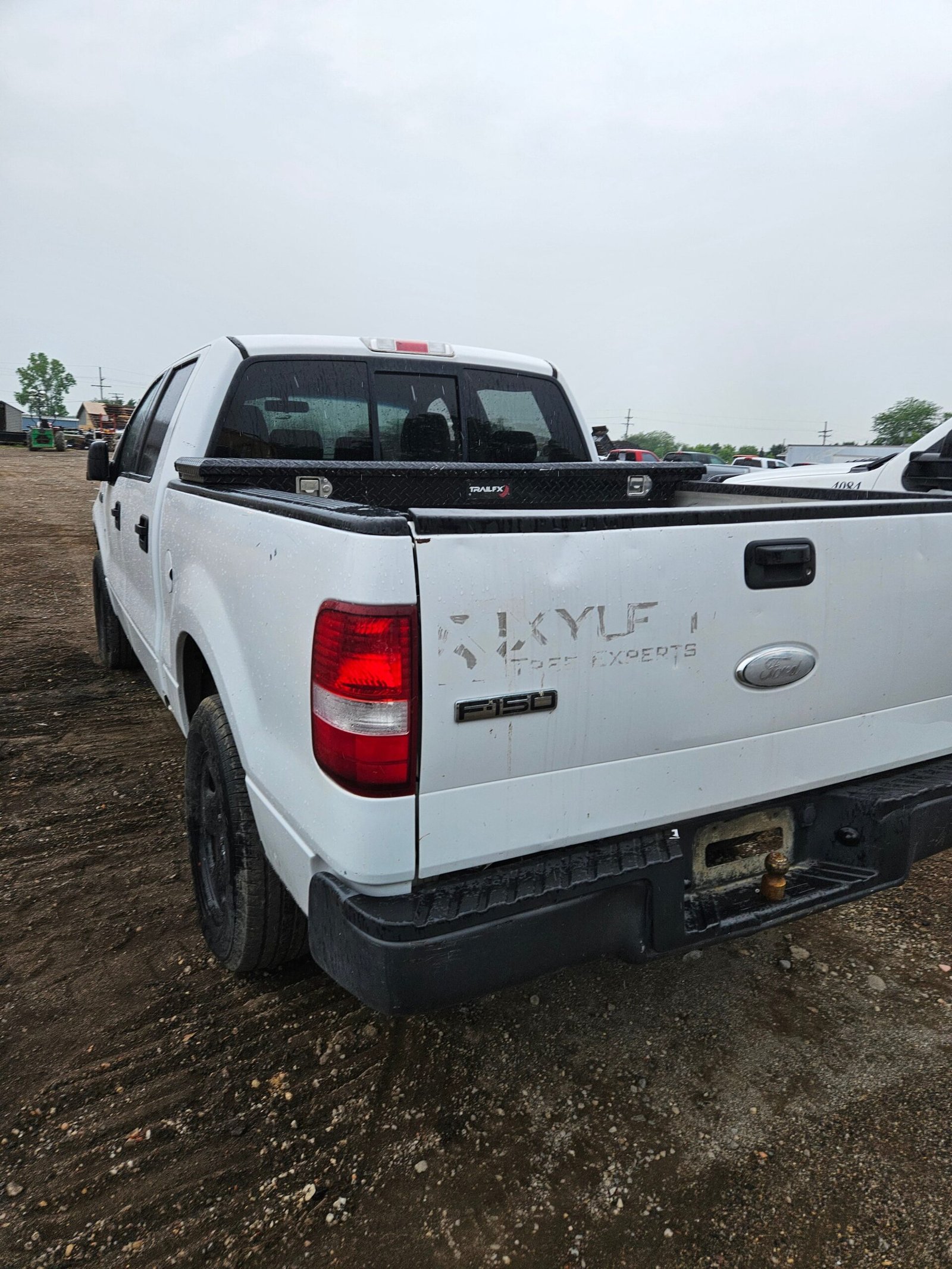 2008 Ford F-150 Crew Cab 5.5' Short Bed 4x4 4 Door - FULL PART OUT - Image 15