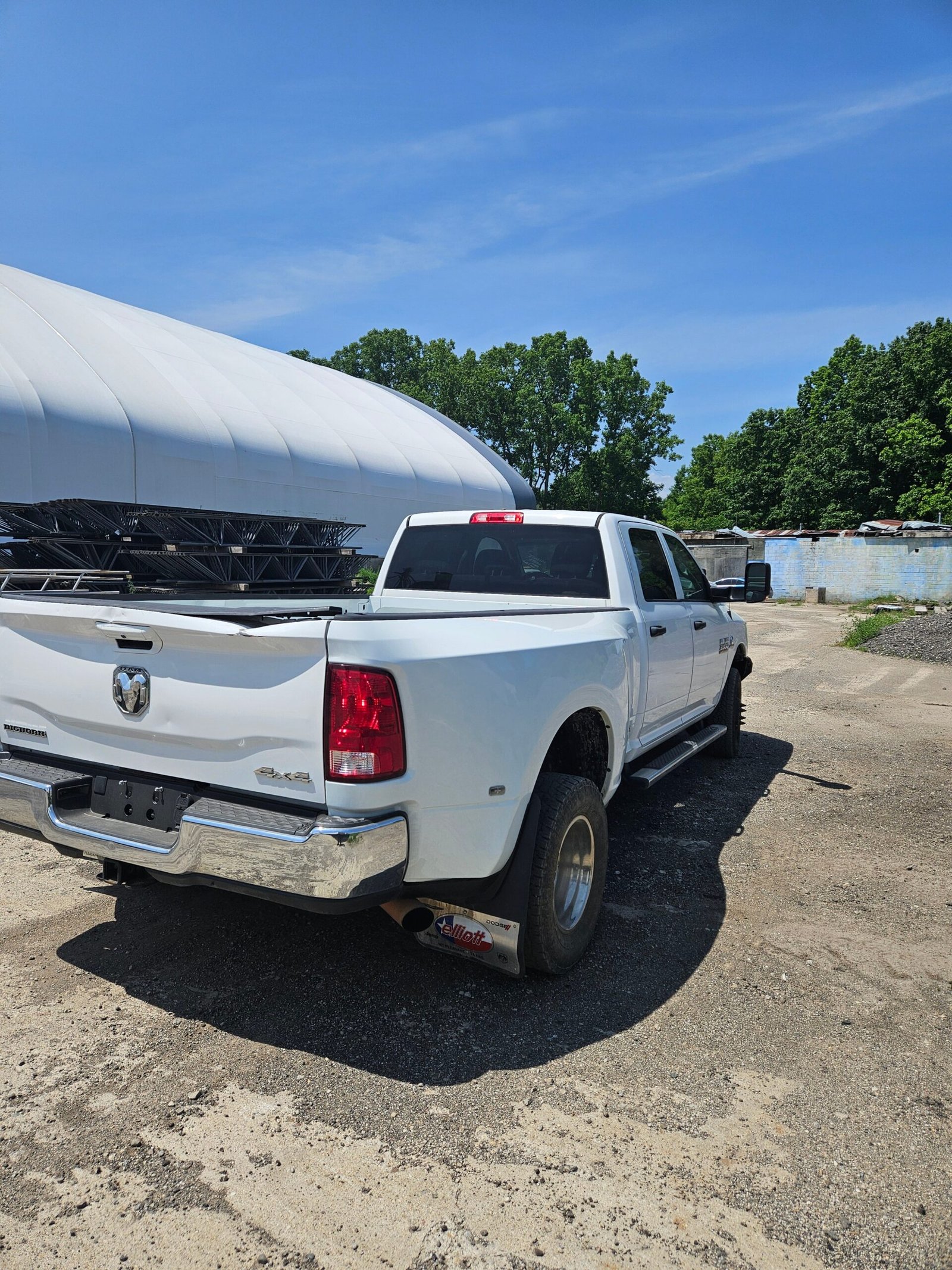 2017 Dodge Ram Cummins 3500 Crew Cab 8' Long Bed Dually 4x4 4th gen - FULL PART OUT - Image 8