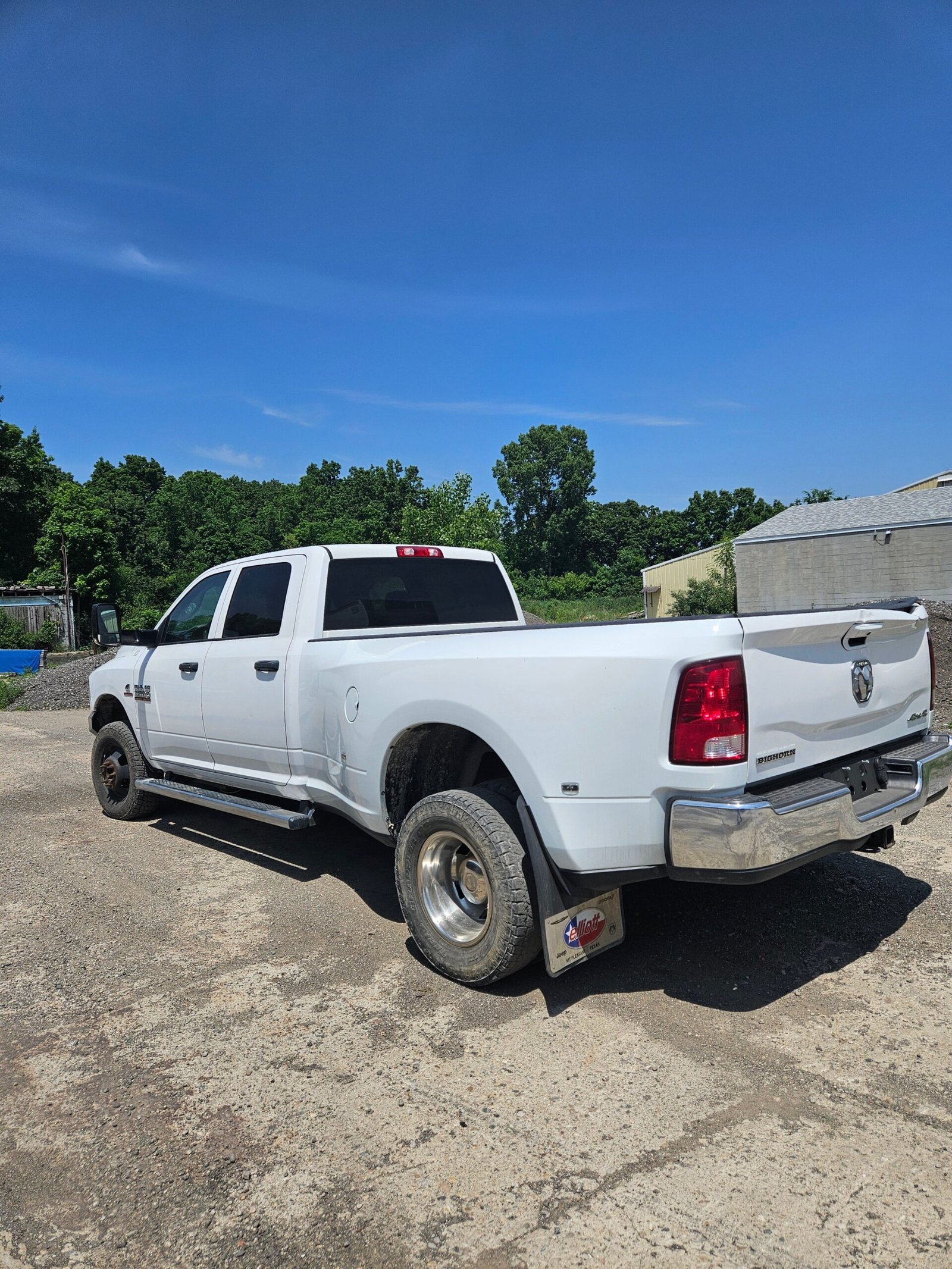 2017 Dodge Ram Cummins 3500 Crew Cab 8' Long Bed Dually 4x4 4th gen - FULL PART OUT - Image 13