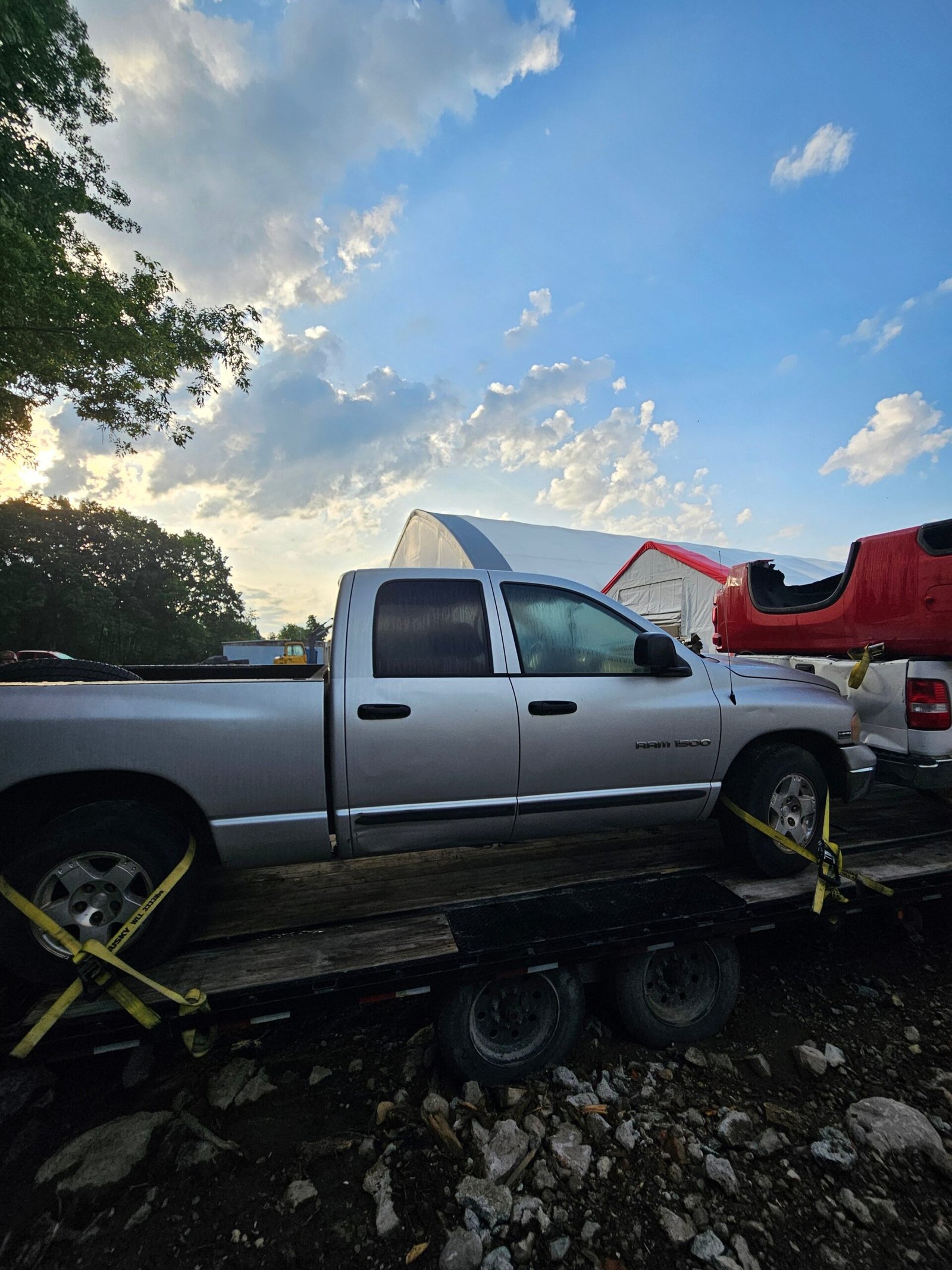 2004 Dodge Ram 1500 Crew Cab 6.4' Short Bed 3rd gen - FULL PART OUT - Image 8