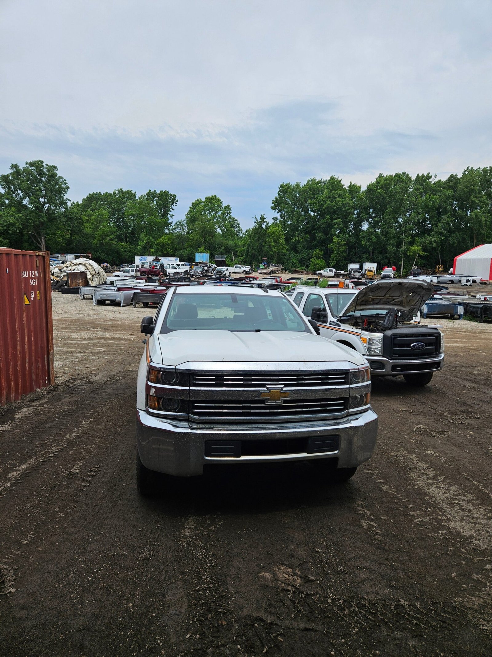 2018 Chevrolet Silverado 2500HD Crew Cab Short Bed 4wd - FULL PART OUT - Image 7
