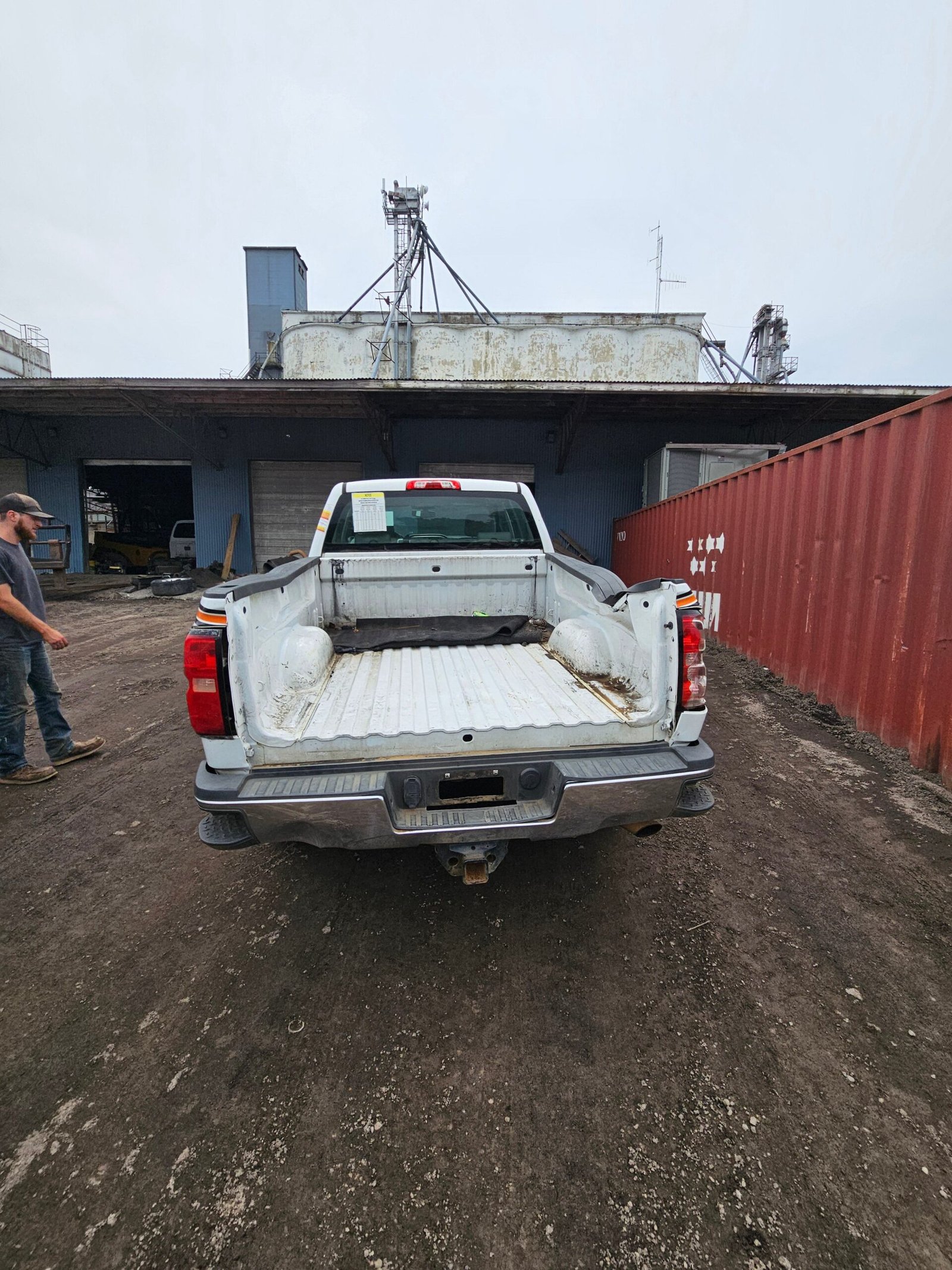 2018 Chevrolet Silverado 2500HD Crew Cab Short Bed 4wd - FULL PART OUT - Image 15