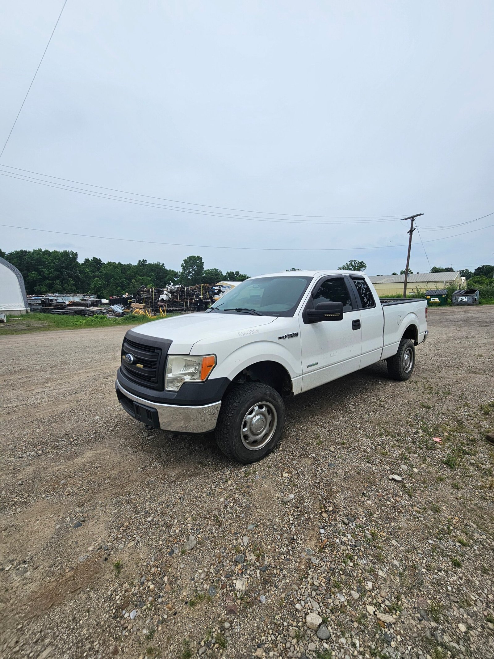 2013 Ford F-150 Extended Cab 6.5' Short Bed 4 Door - FULL PART OUT - Image 2