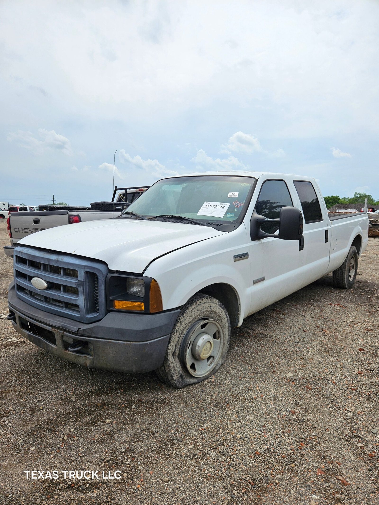 2007 Ford F-350 Super Duty Crew Cab 8' Long Bed - FULL PART OUT
