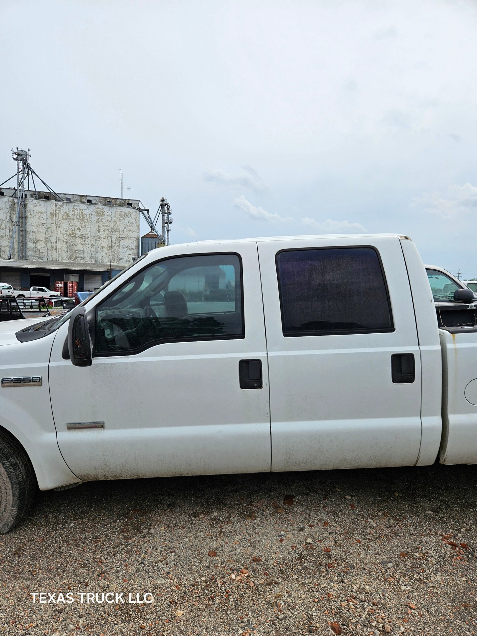 2007 Ford F-350 Super Duty Crew Cab 8' Long Bed - FULL PART OUT - Image 5
