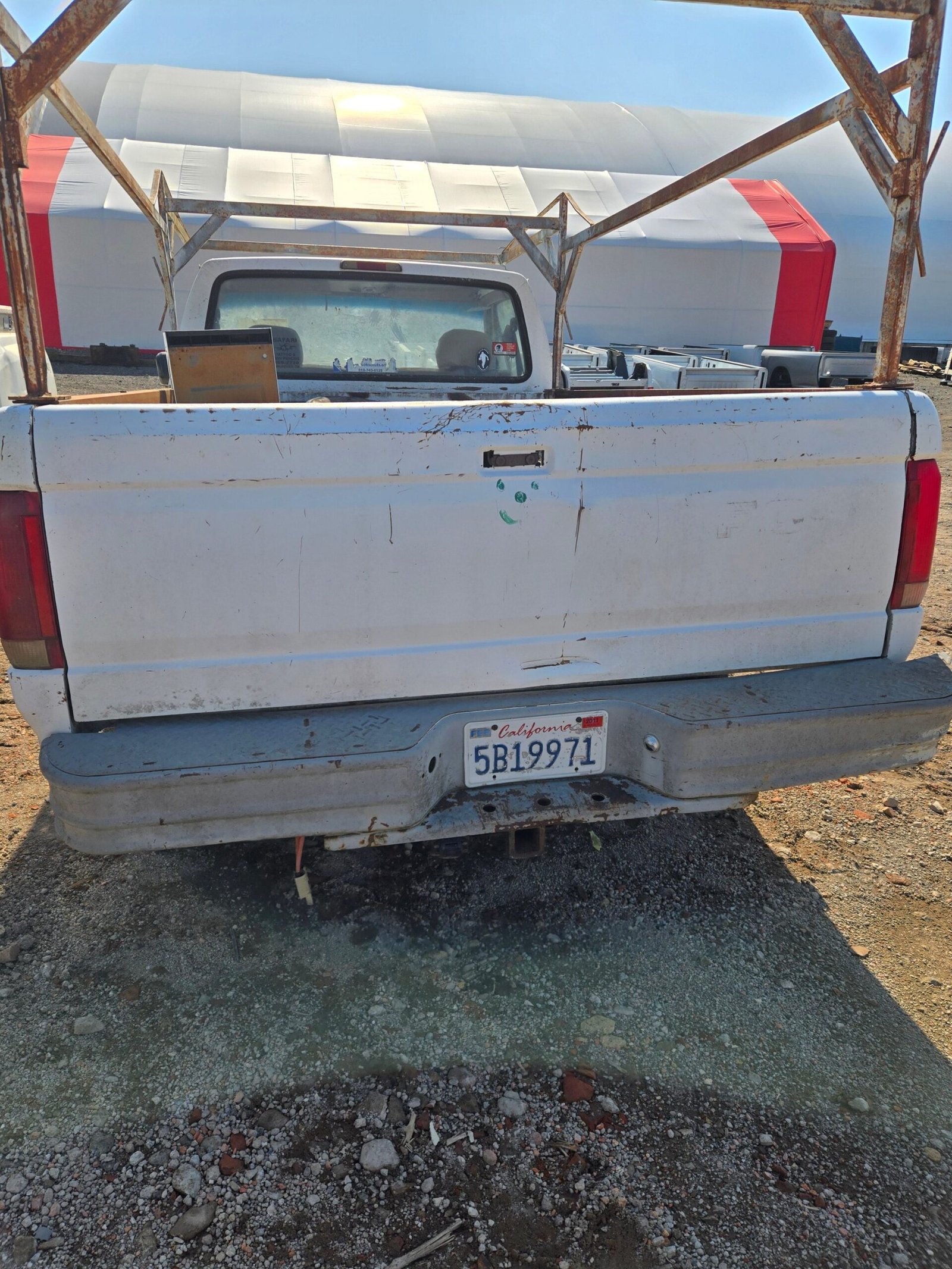 1995 Ford F250 Regular Cab 8' Long Bed OBS - FULL PART OUT - Image 16