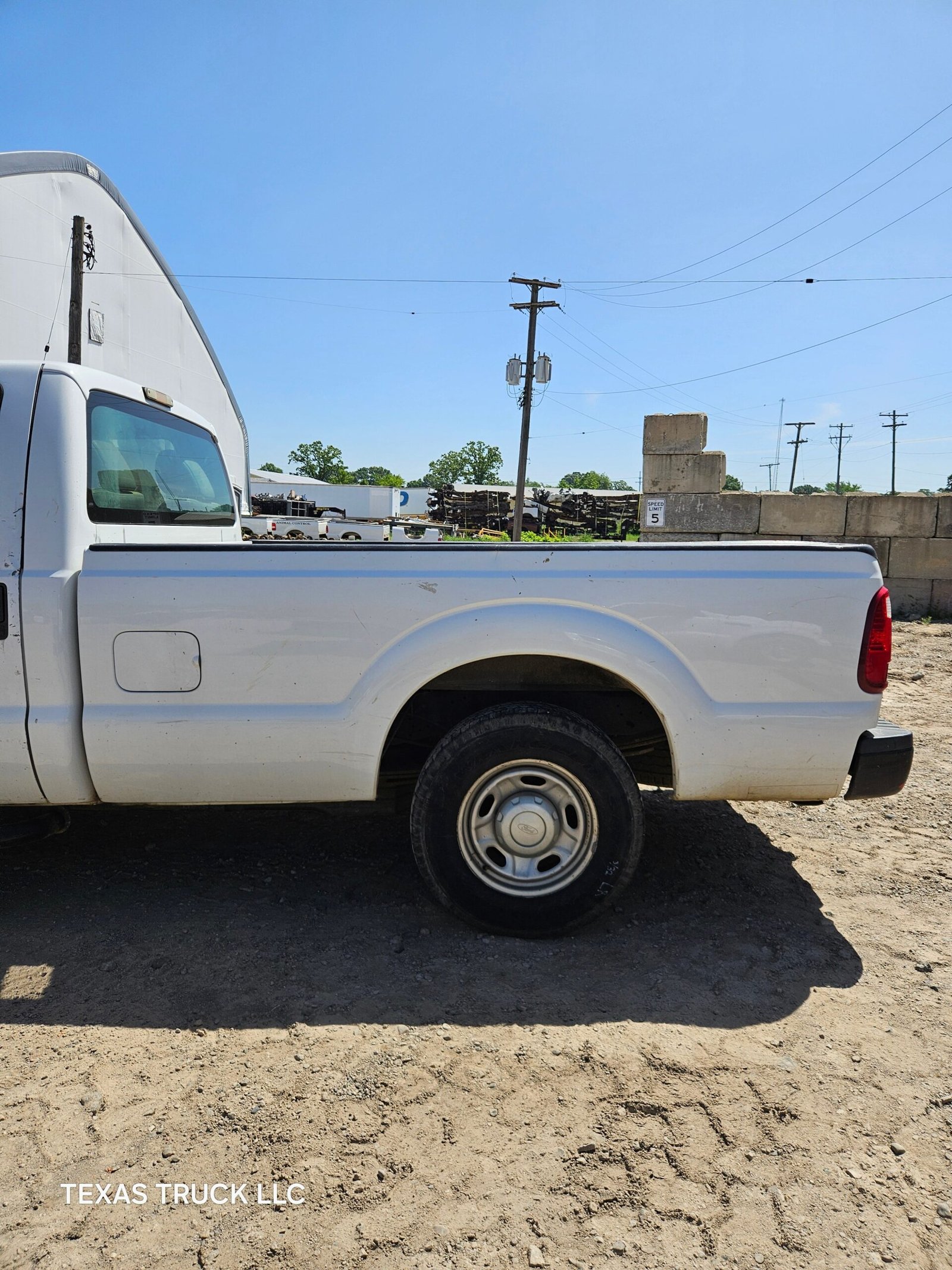 2011 Ford F-250 Regular Cab 8' Long Bed Super Duty - FULL PART OUT Rust Free - Image 10