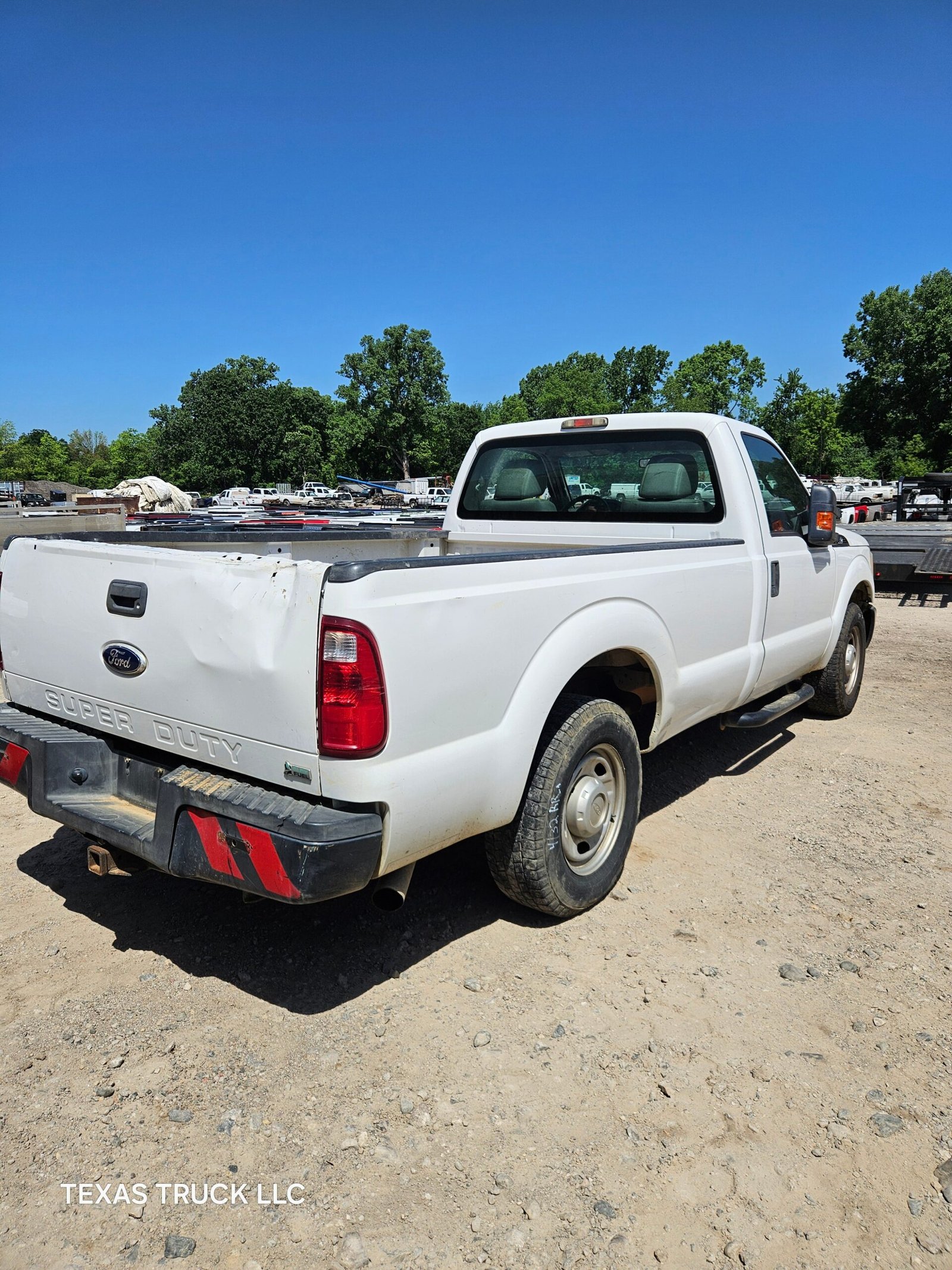 2011 Ford F-250 Regular Cab 8' Long Bed Super Duty - FULL PART OUT Rust Free - Image 3