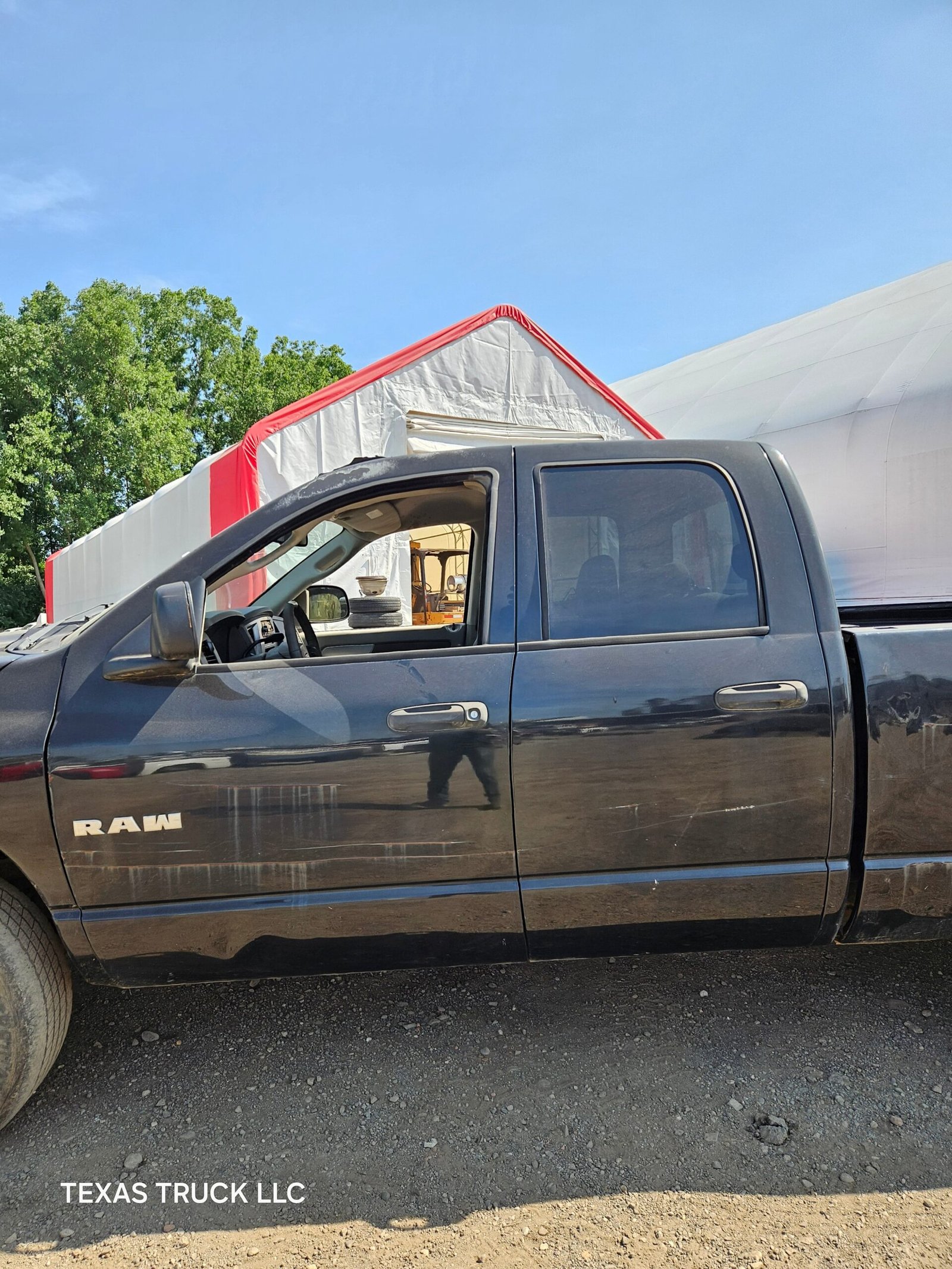 2008 Dodge Ram 1500 Crew Cab 4 door 6.4' Short Bed - FULL PART OUT Rust Free - Image 7