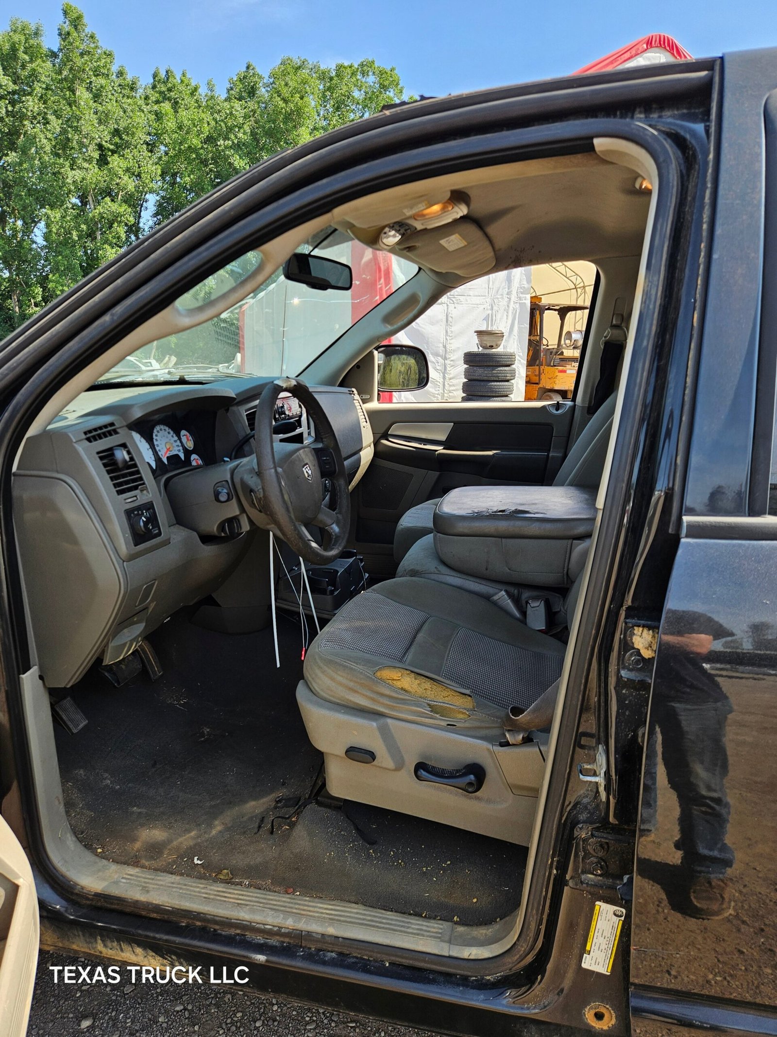 2008 Dodge Ram 1500 Crew Cab 4 door 6.4' Short Bed - FULL PART OUT Rust Free - Image 9