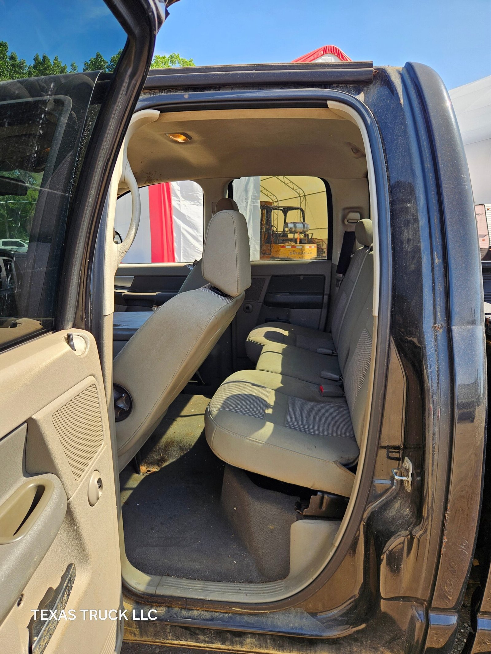 2008 Dodge Ram 1500 Crew Cab 4 door 6.4' Short Bed - FULL PART OUT Rust Free - Image 11