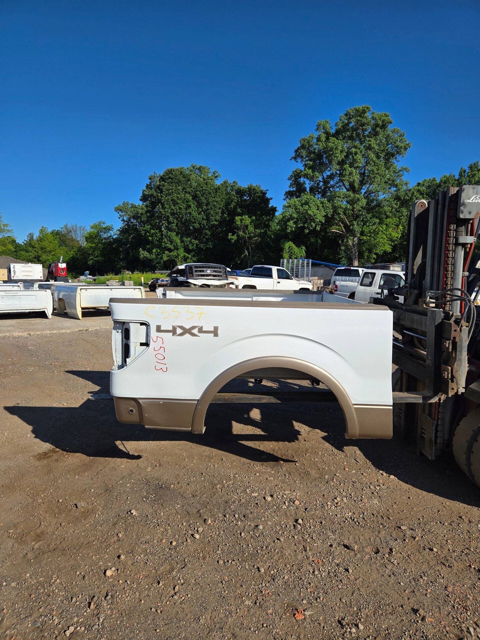 2009-2014 Ford F150 5' 6" Short Truck Bed - White & Tan