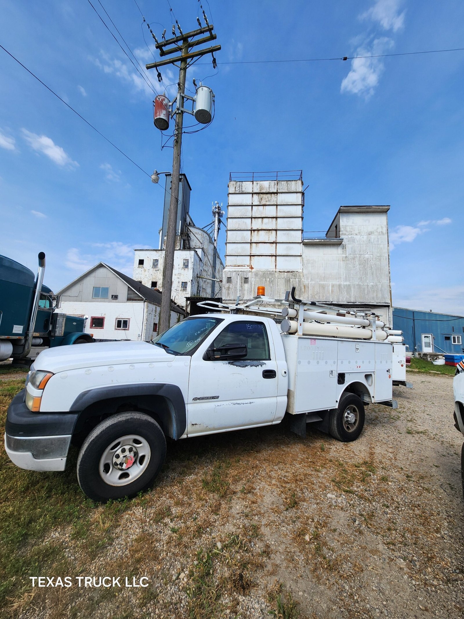 2005 Chevrolet Silverado 2500HD Regular Cab 8' Long Bed Service Truck - FULL PART OUT Rust Free