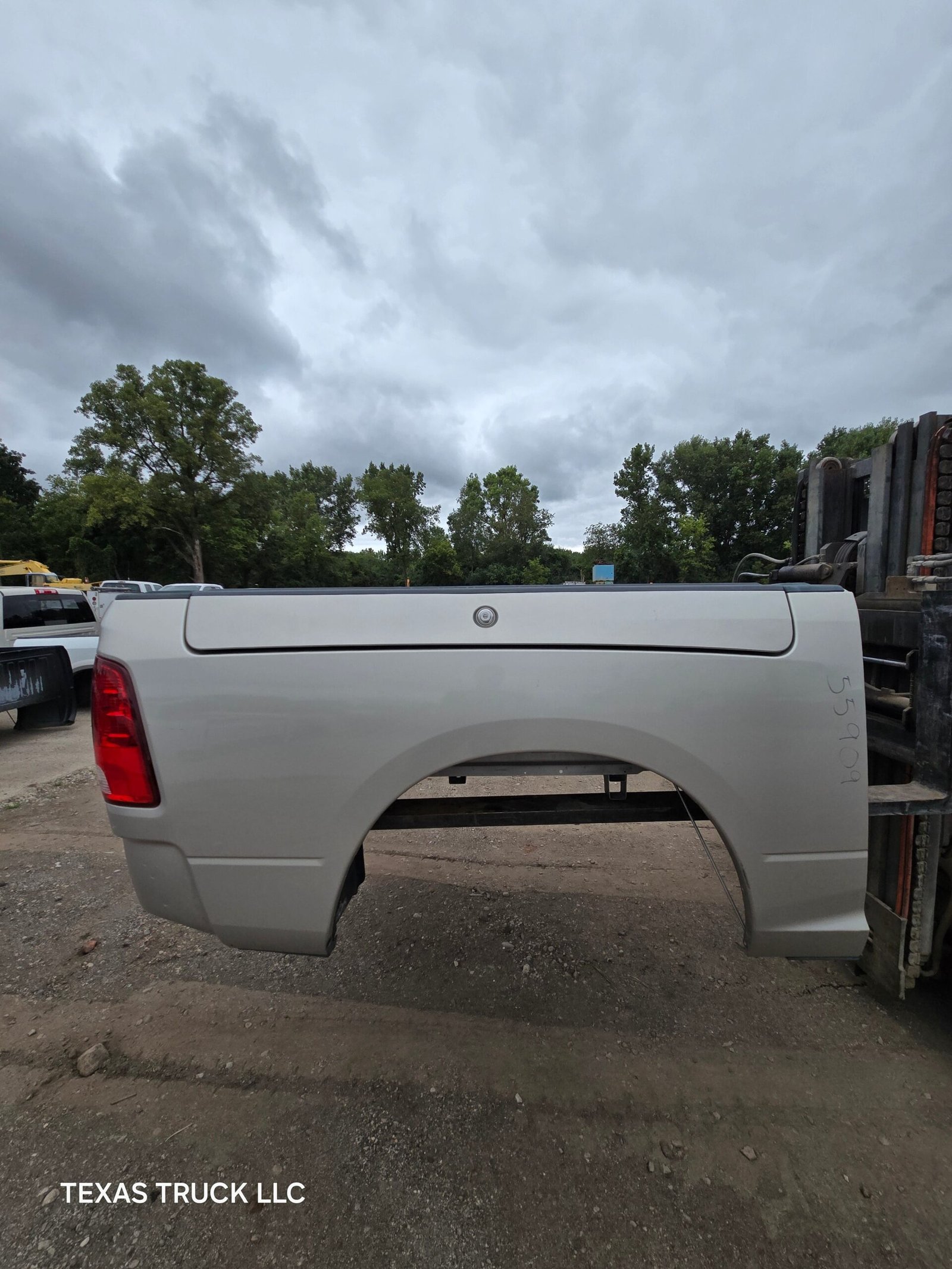 2009-2018 Dodge Ram 4th gen 1500 5' 7" Short Truck Bed "Rambox" Ram Box - Light Graystone Pearl Coat