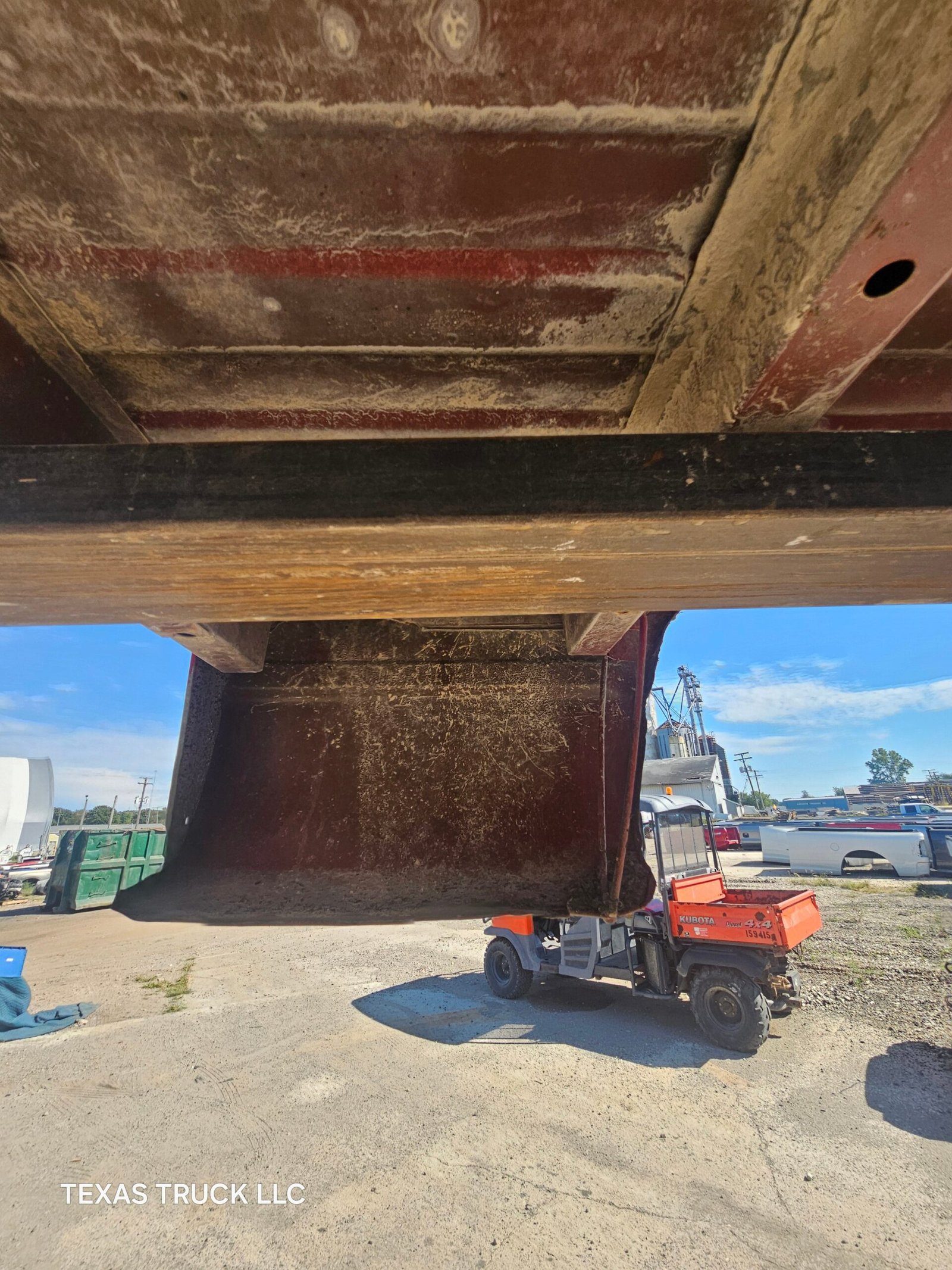 1988-1998 Chevrolet / GMC 1500 2500 3500 OBS 6' 6" Short Truck Bed - Red - Image 81